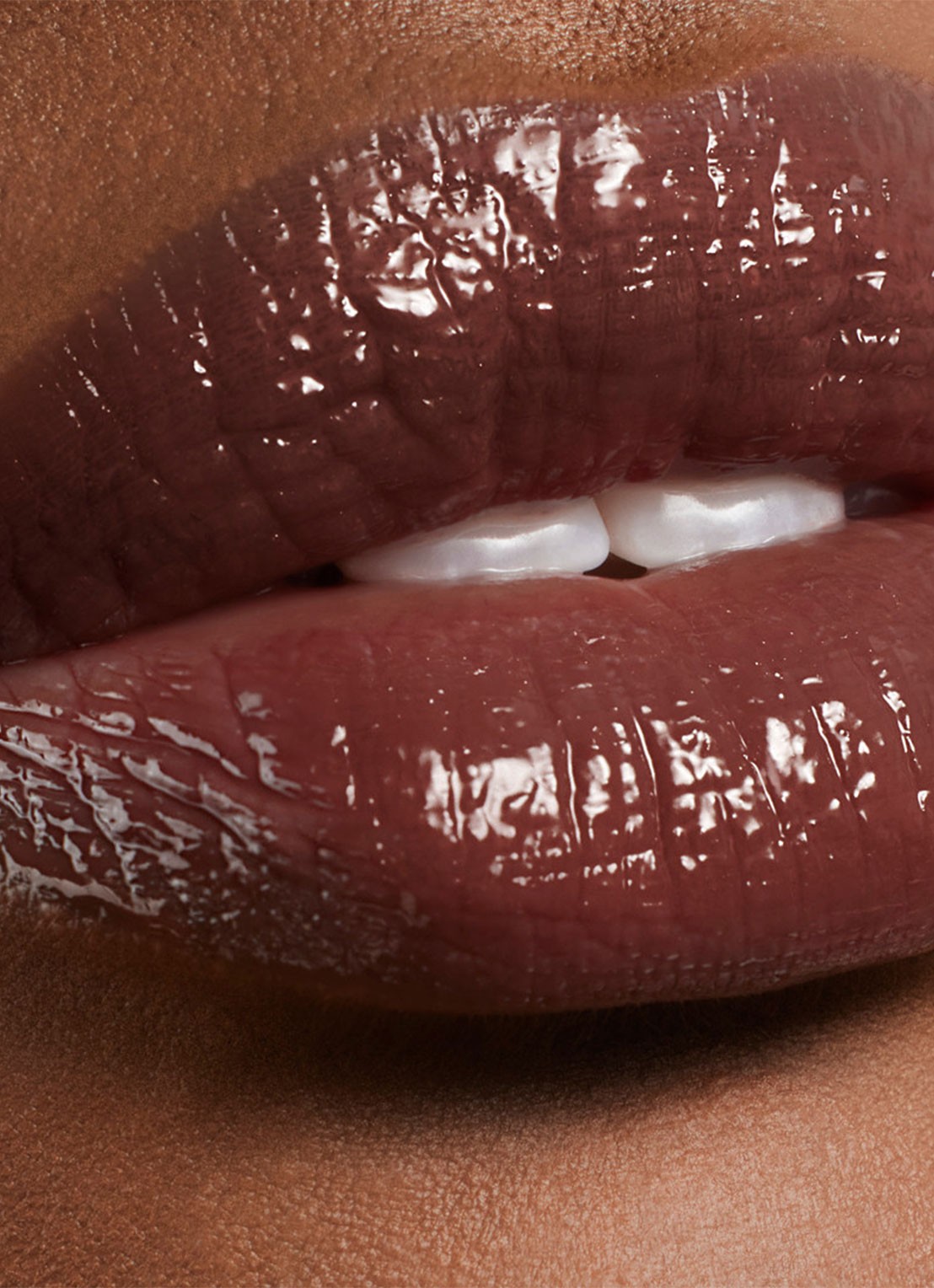 Lancôme Lip Idôle Squalane-12 Butterglow™ - getinte lipbalsem - detail 4 64 roast me
