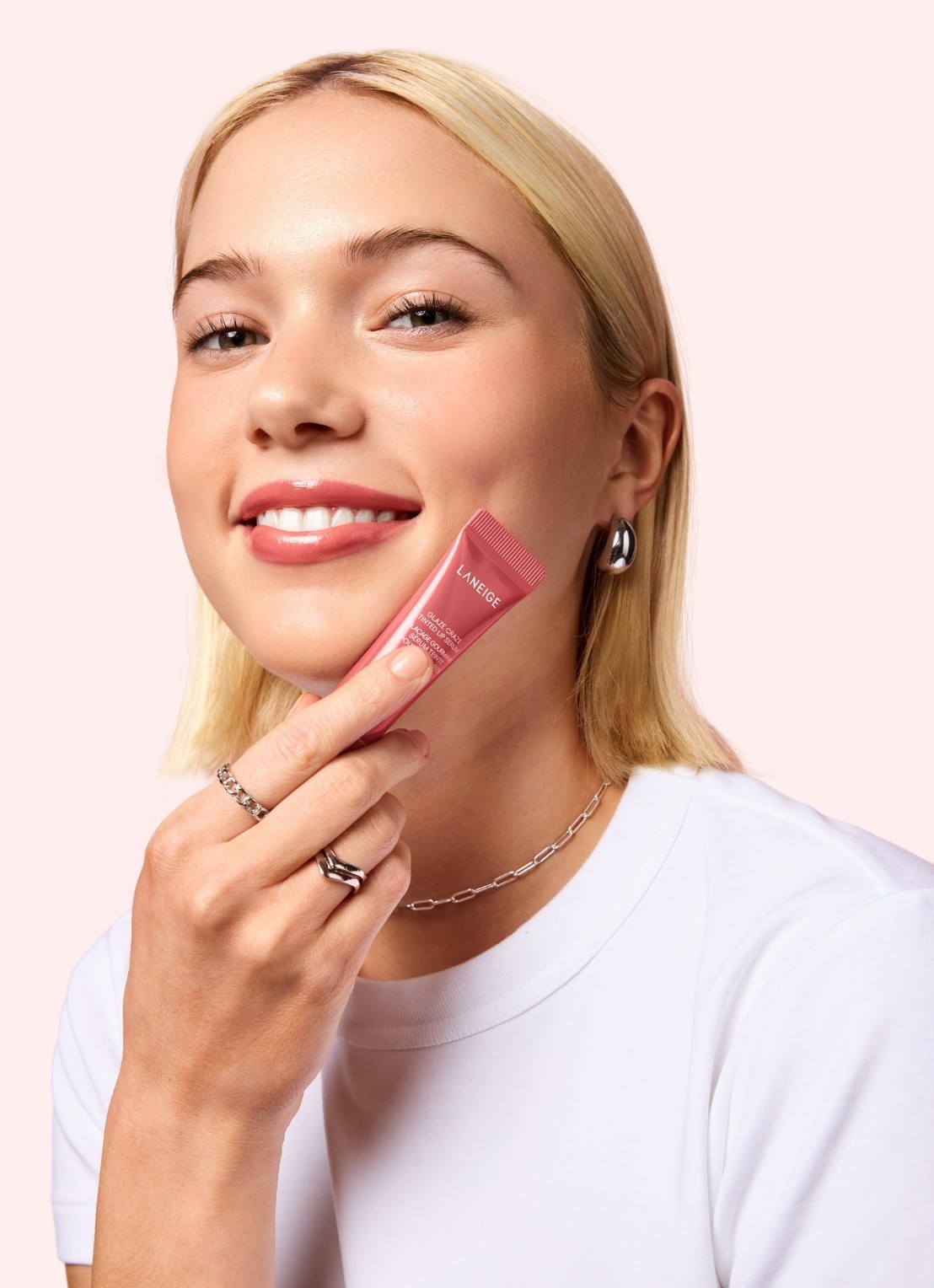 Laneige Glaze Craze Tinted Lip Serum - lipbalsem - detail 5 peach glaze