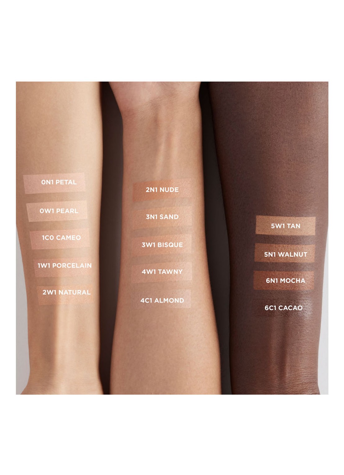 Laura Mercier  Tinted Moisturizer Light Revealer Natural Skin Illuminator  - getinte dagcrème - detail 5 2w1 natur