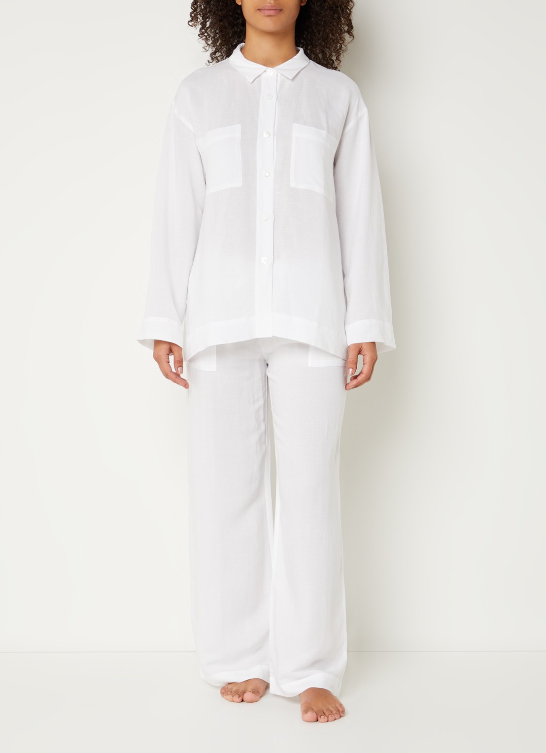 Laurence Tavernier Maldives pyjamaset in linnenblend  - detail 4 wit