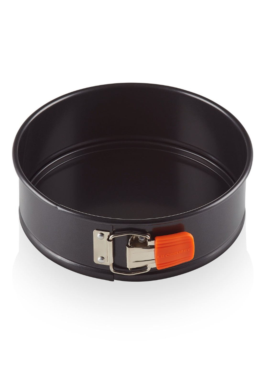 Le Creuset Anti-aanbak springvorm 24 cm  - voorkant zwart