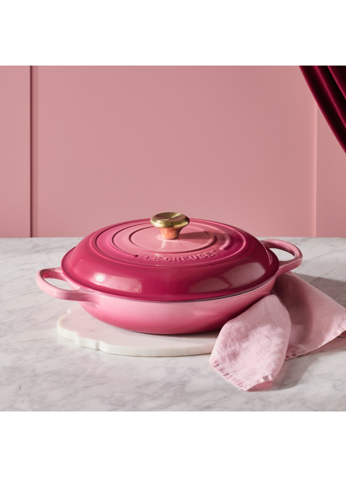 Le Creuset Campagnard braadpan Ø30 cm - voorkant 2 berry / roze
