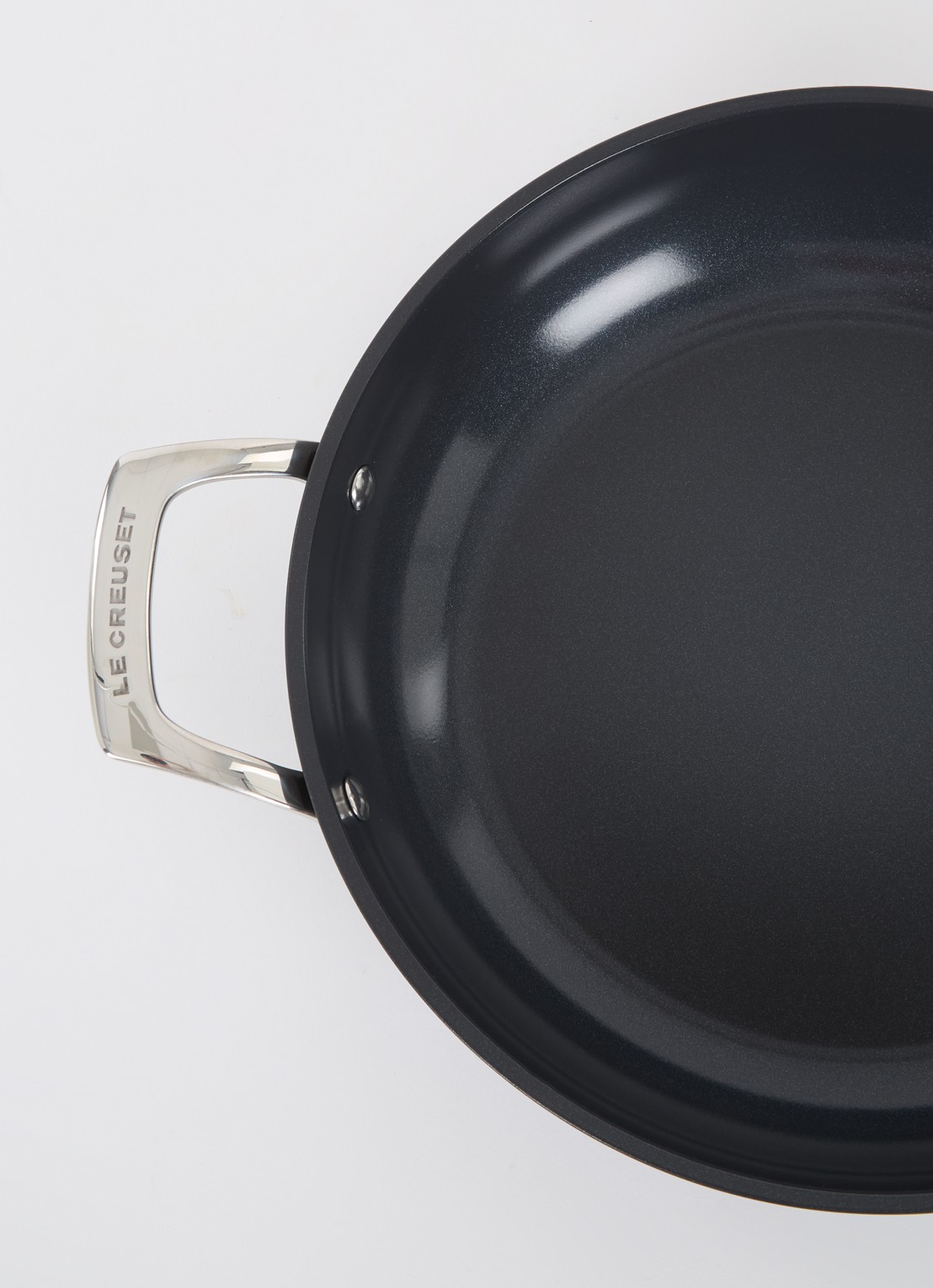 Le Creuset Essential Non-Stick sauteerpan Ø28 cm - voorkant 2 zwart