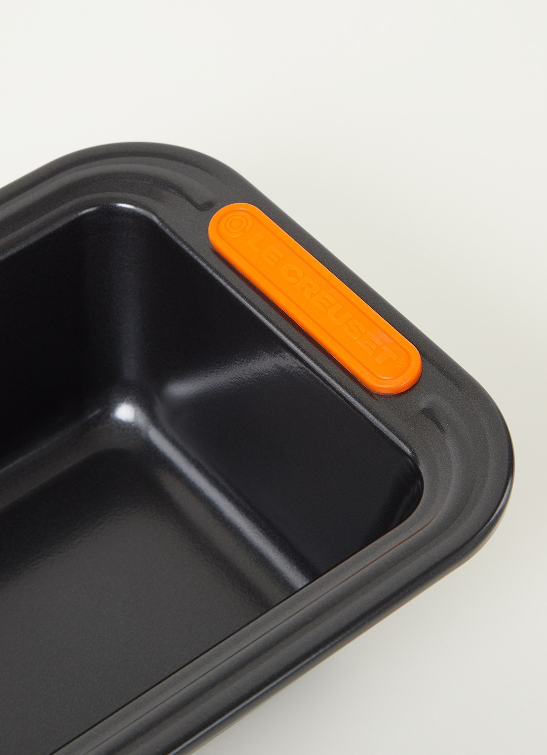 Le Creuset Faitout cakeblik 29 cm - detail zwart