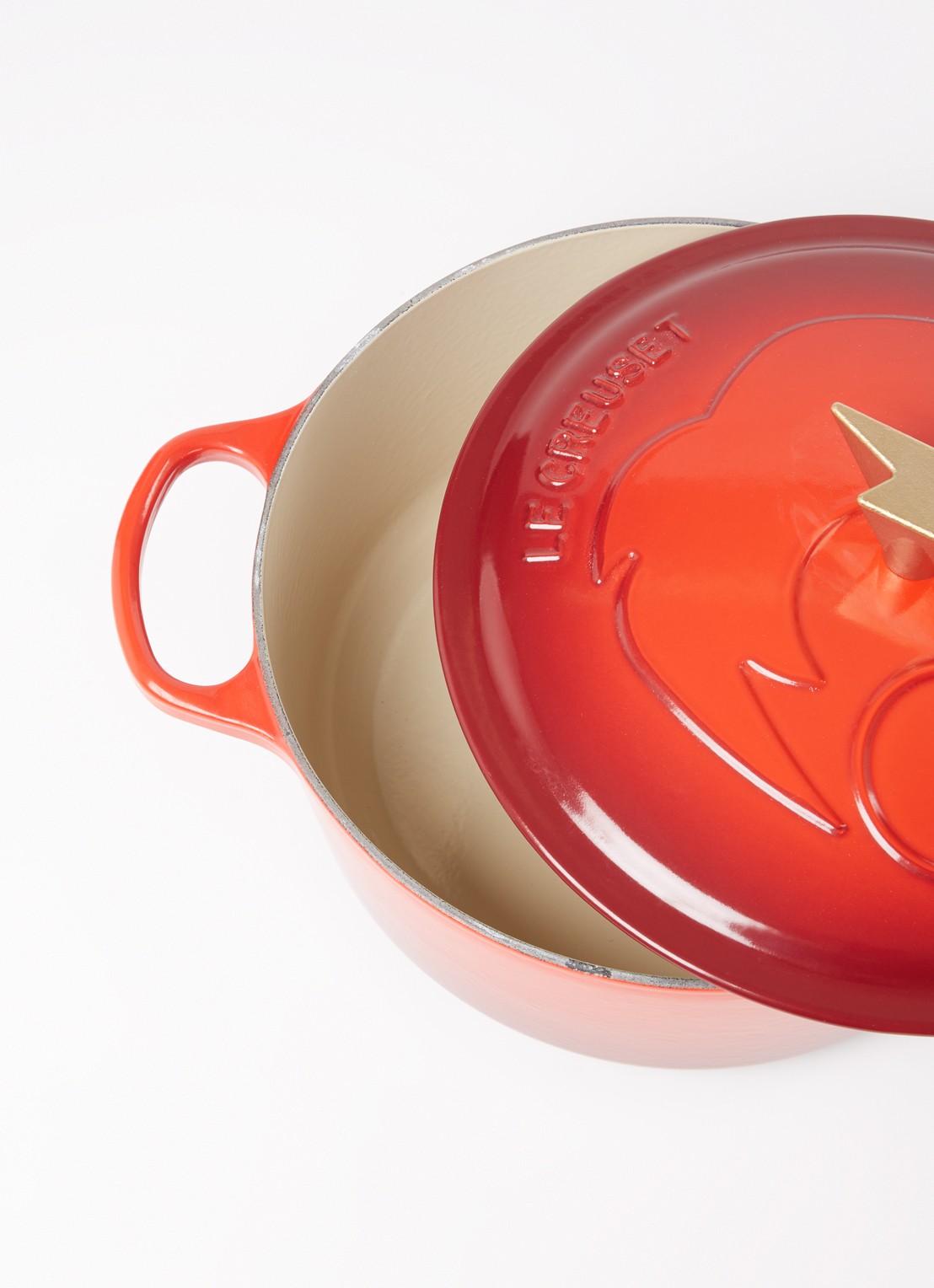 Le Creuset Harry Potter™ Limited Edition braadpan 26 cm - detail rood