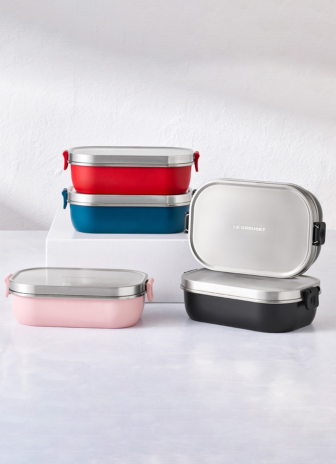 Le Creuset On The Go lunchbox 0,9 liter - voorkant 2 royalblauw