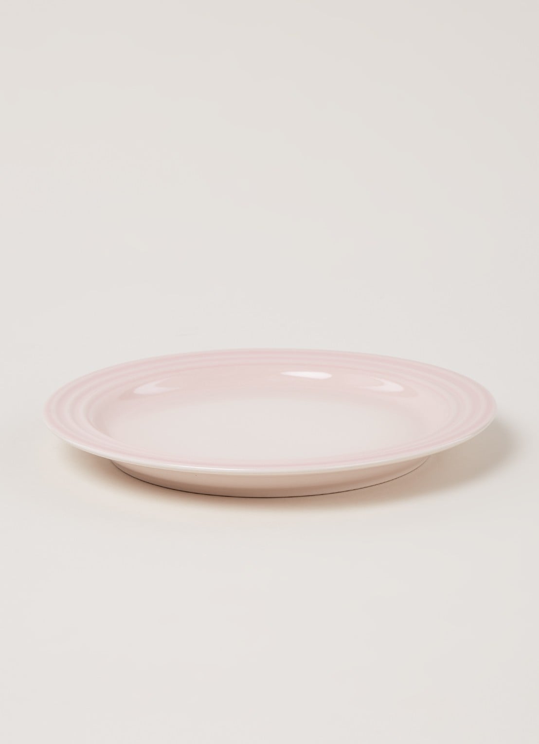 Le Creuset Ontbijtbord 22 cm - voorkant 3 shell pink / roze