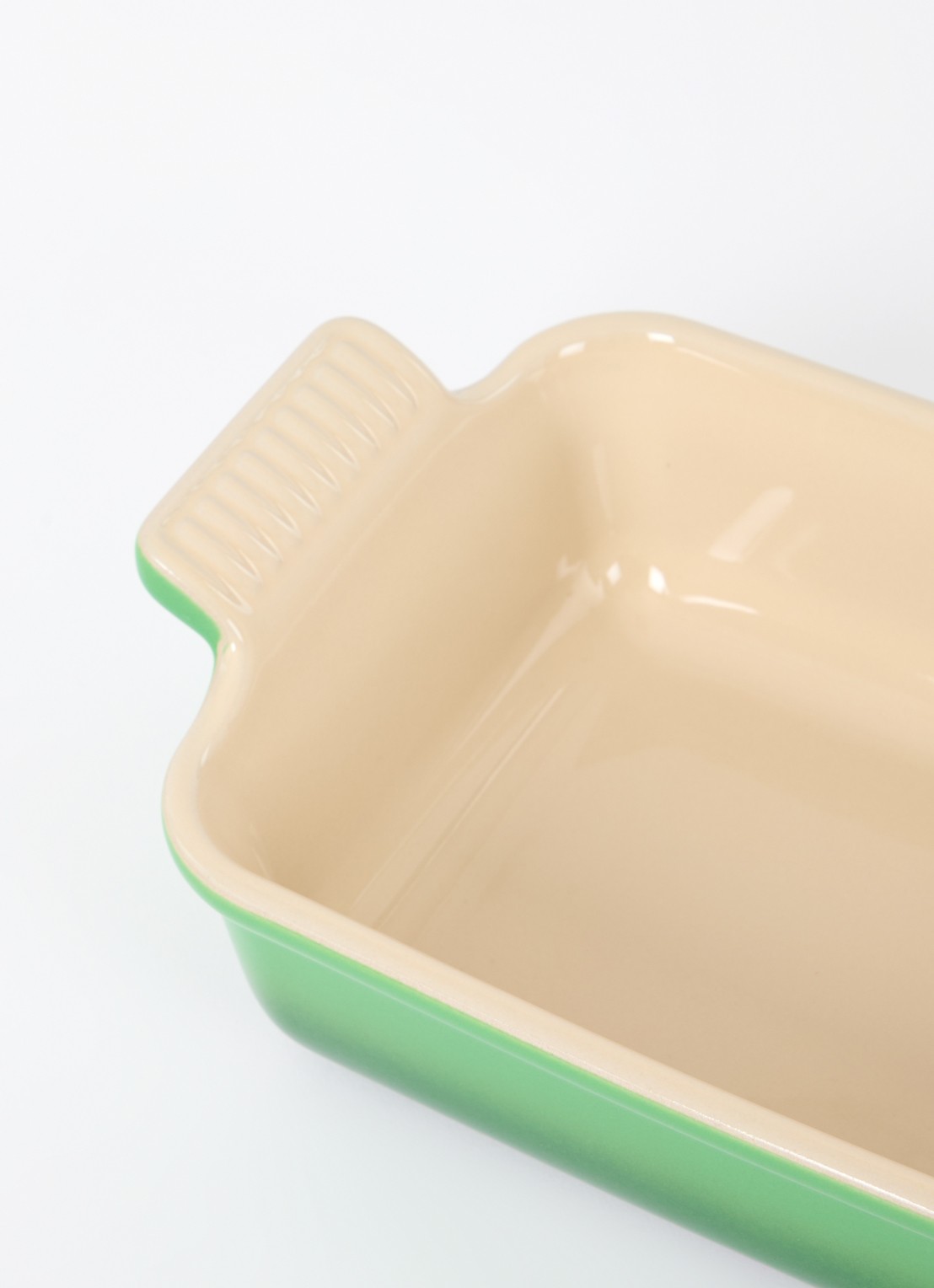 Le Creuset Ovenschaal 25 cm - voorkant 2 bamboo / groen