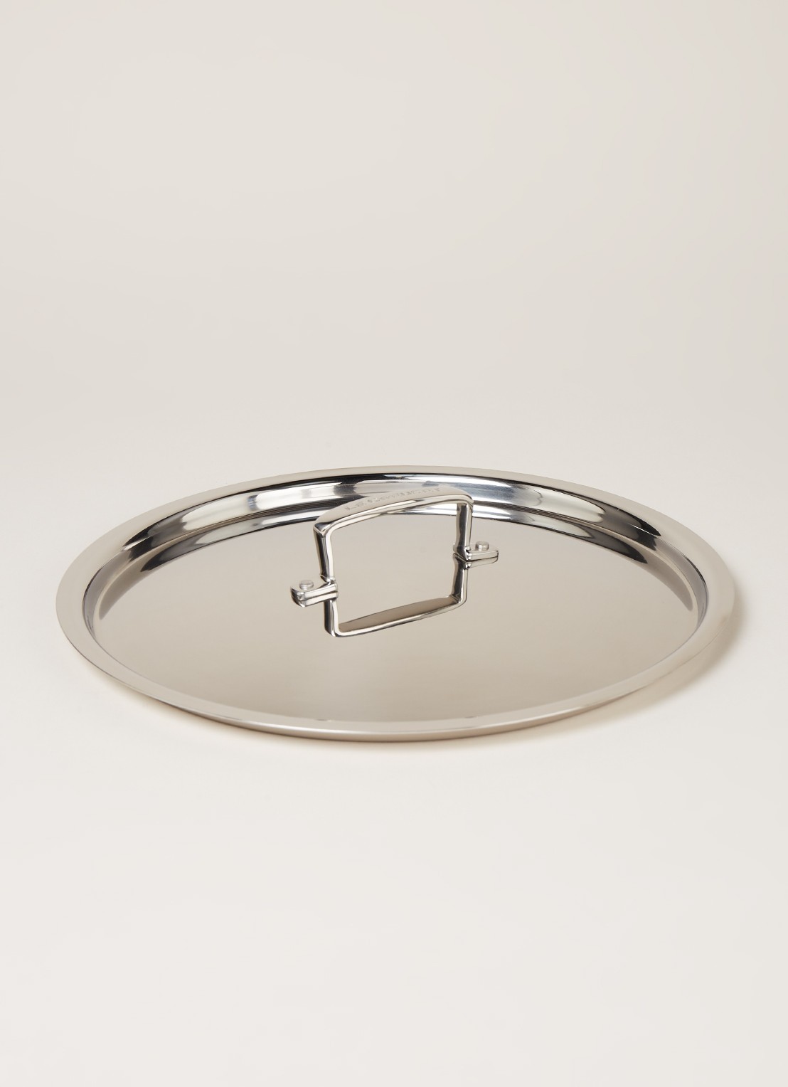 Le Creuset Pannendeksel 28 cm  - voorkant 3 zilver