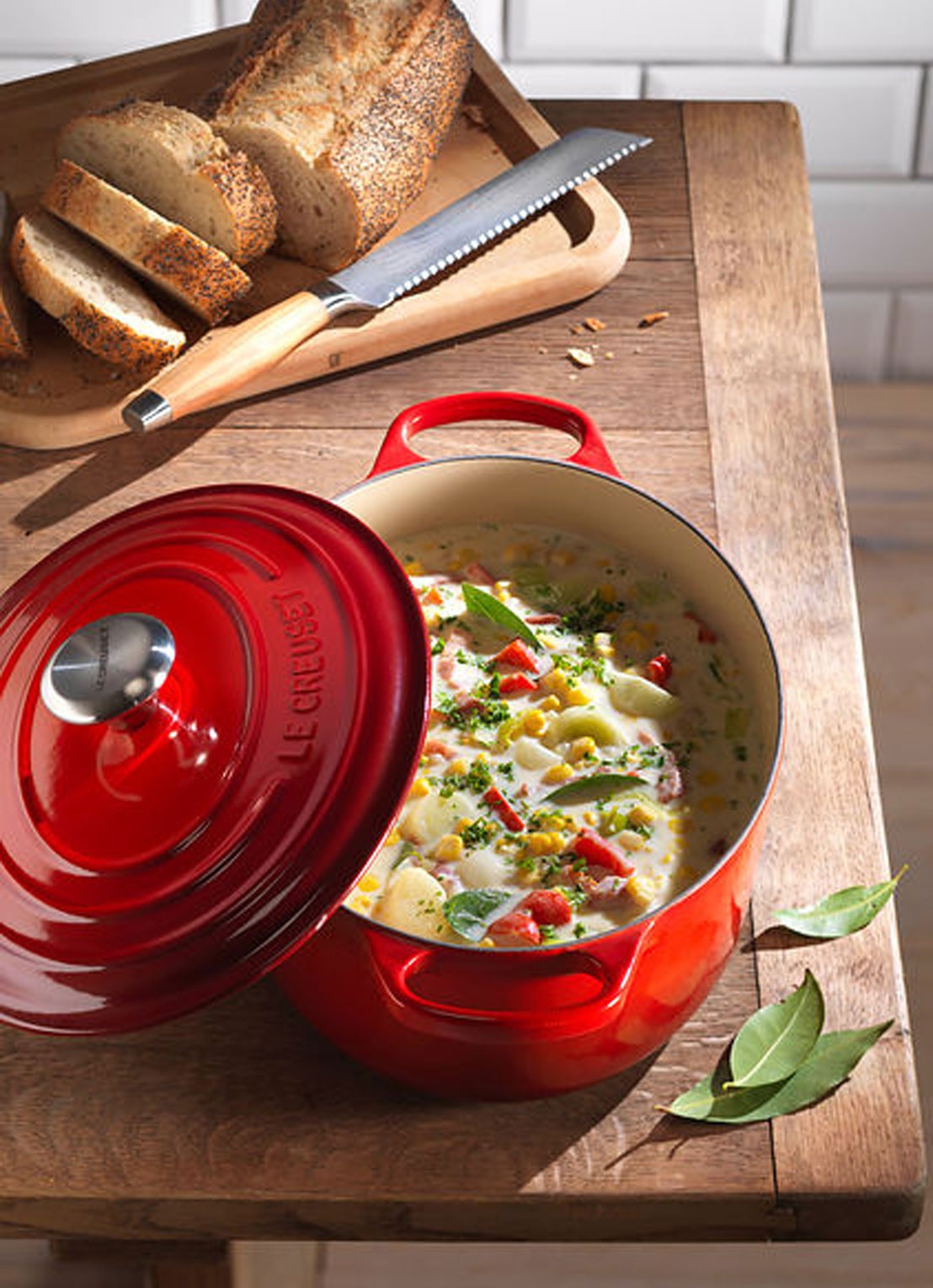 Le Creuset Signature ovale braadpan 27 cm - voorkant 2 kersenrood / rood