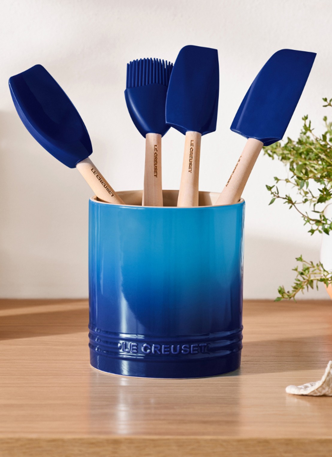 Le Creuset Signature spatelpot 1,1 liter - detail 5 royalblauw