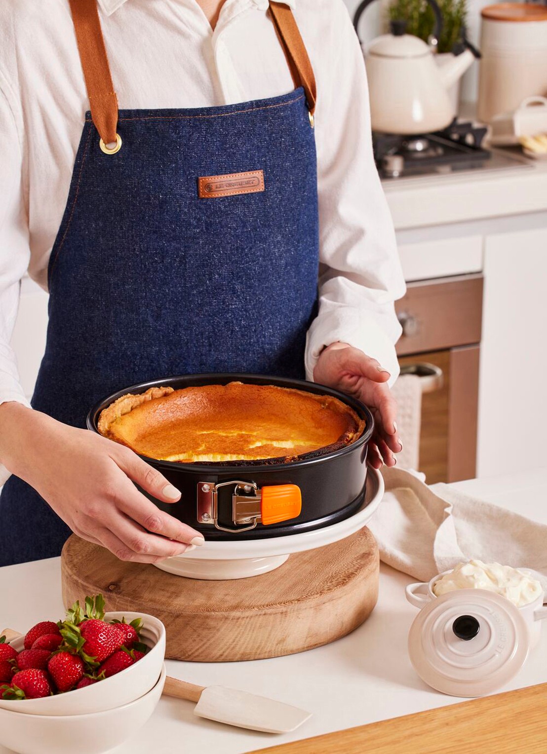 Le Creuset Springvorm 20 cm - detail 3 beige