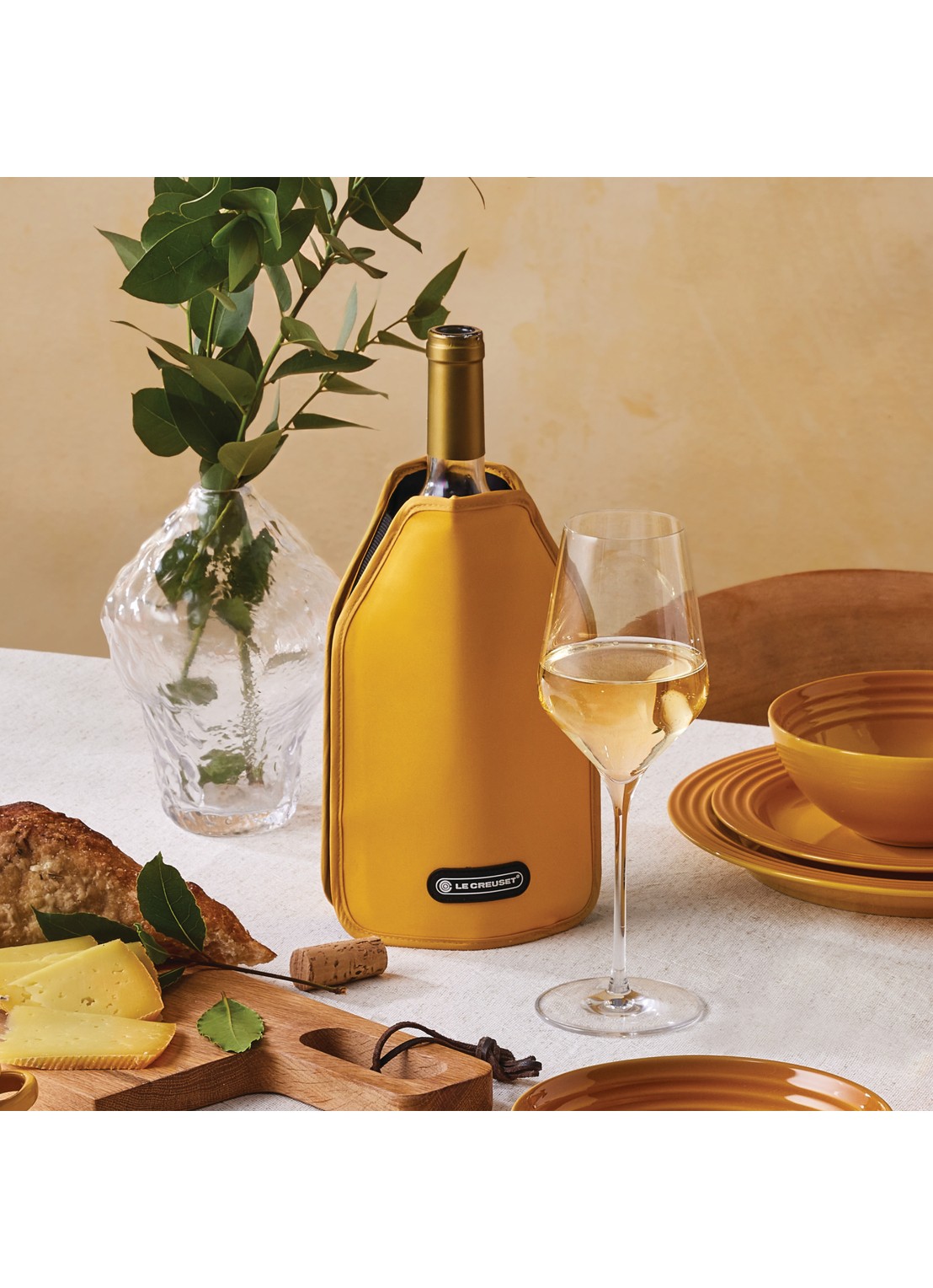 Le Creuset WA-126 wijnkoeler 23 cm - voorkant 2 nectar / oranje
