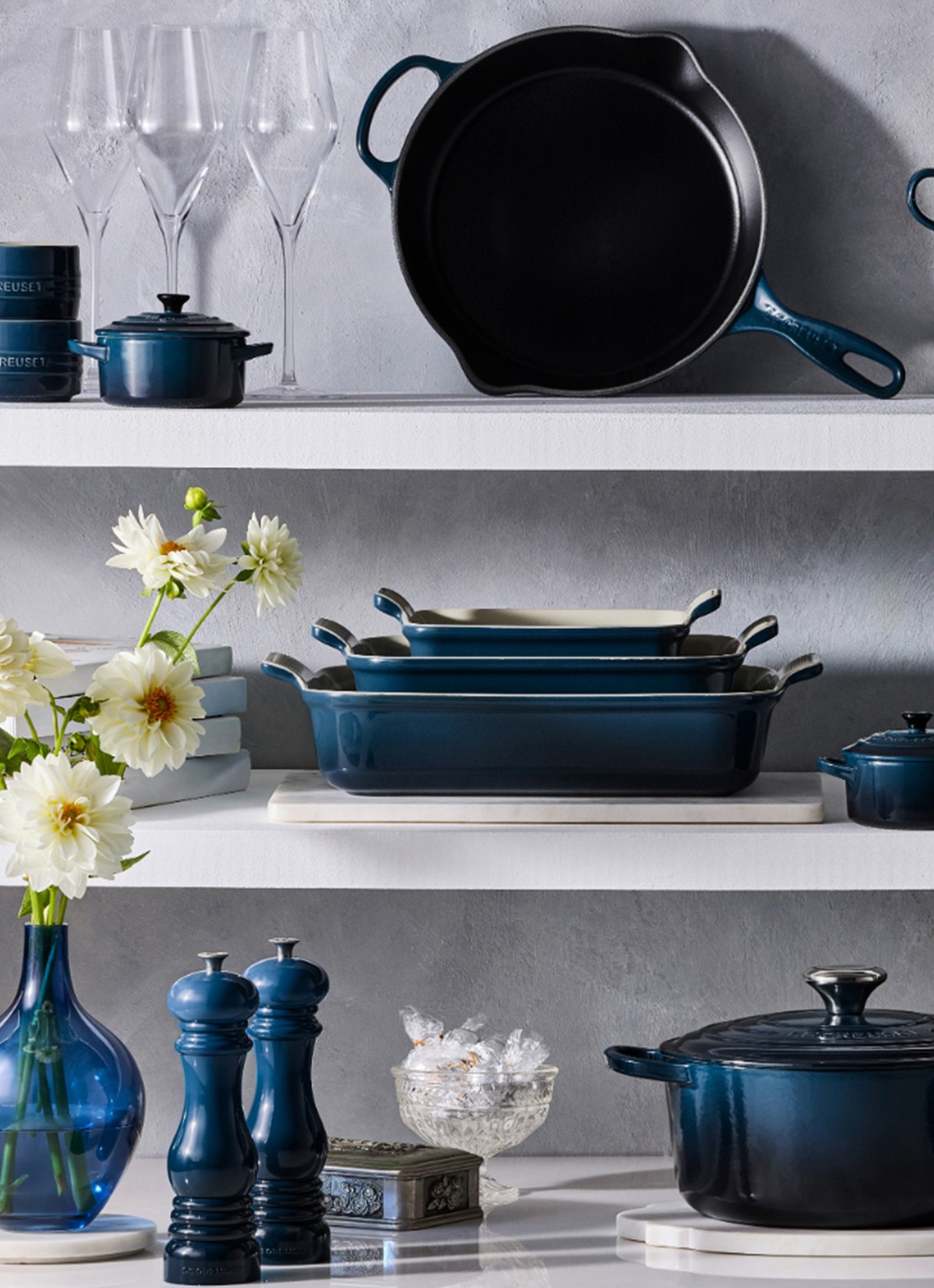 Le Creuset Zoutmolen 6 cm - detail 3 donkerblauw
