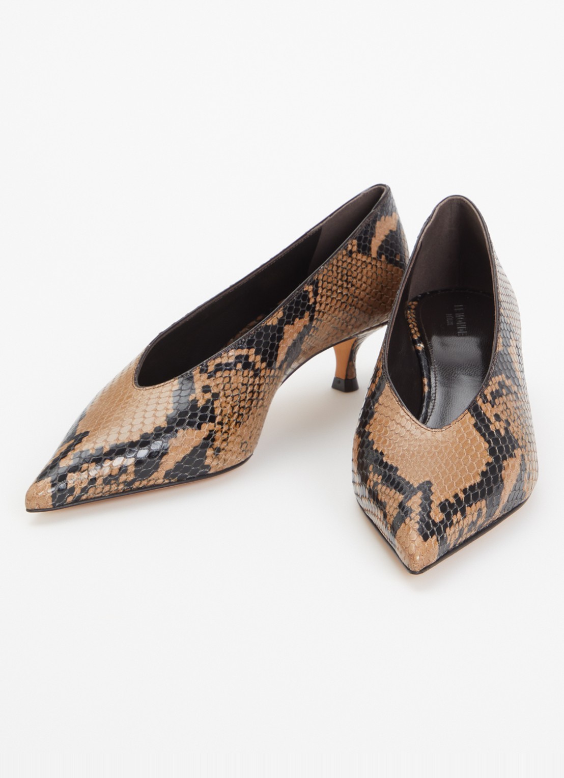 Le Monde Béryl Babouche pump van kalfsleer met slangenprint en -structuur - detail roestbruin
