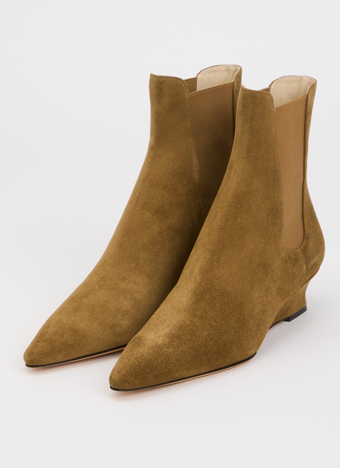 Le Monde Béryl Camille chelsea boot van suède - detail camel