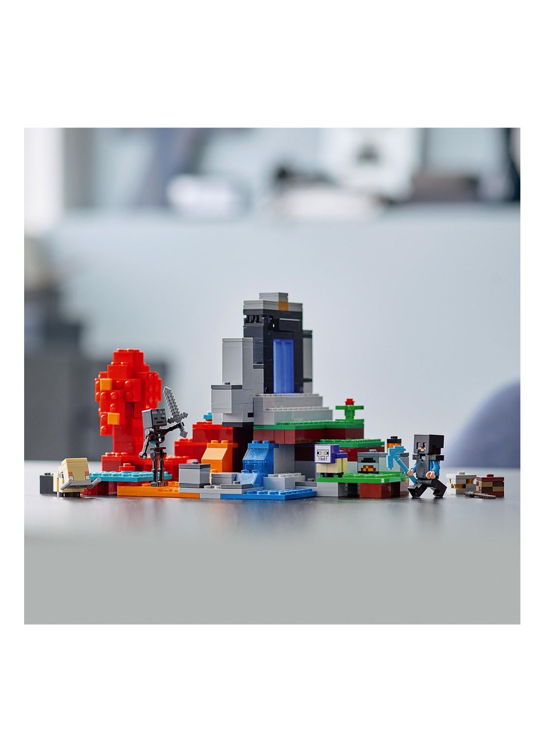LEGO Het Verwoeste Portaal - 21172 - detail 4 multicolor