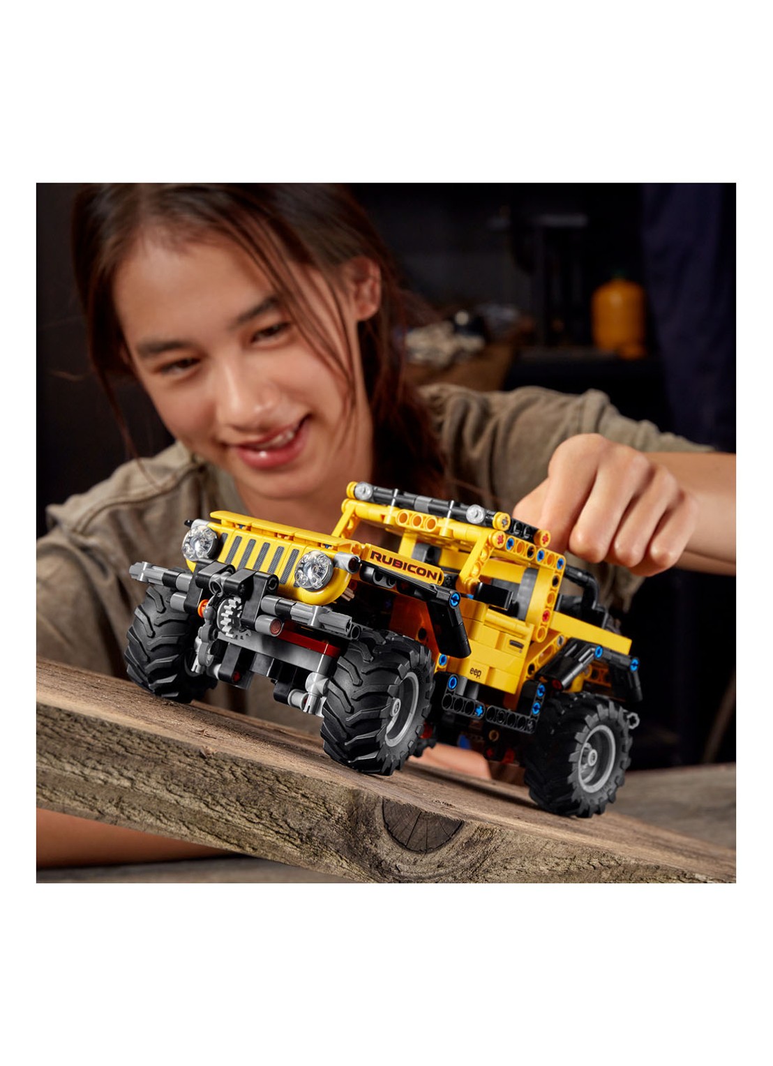 LEGO Jeep Wrangler - 42122 - detail 5 geel