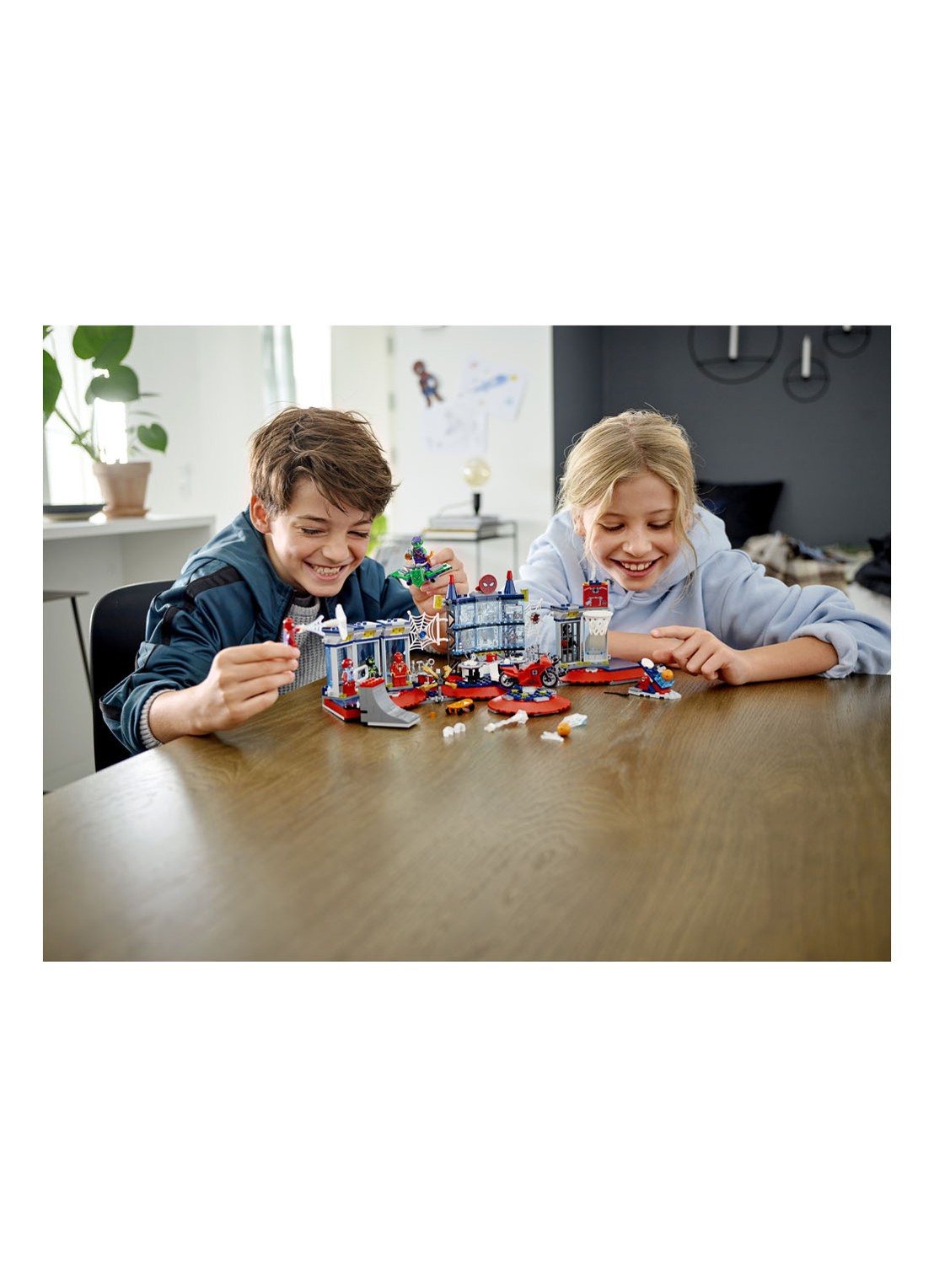 LEGO Marvel Super Heroes Aanval op de Spider schuilplaats - 76175 - detail 6 blauw