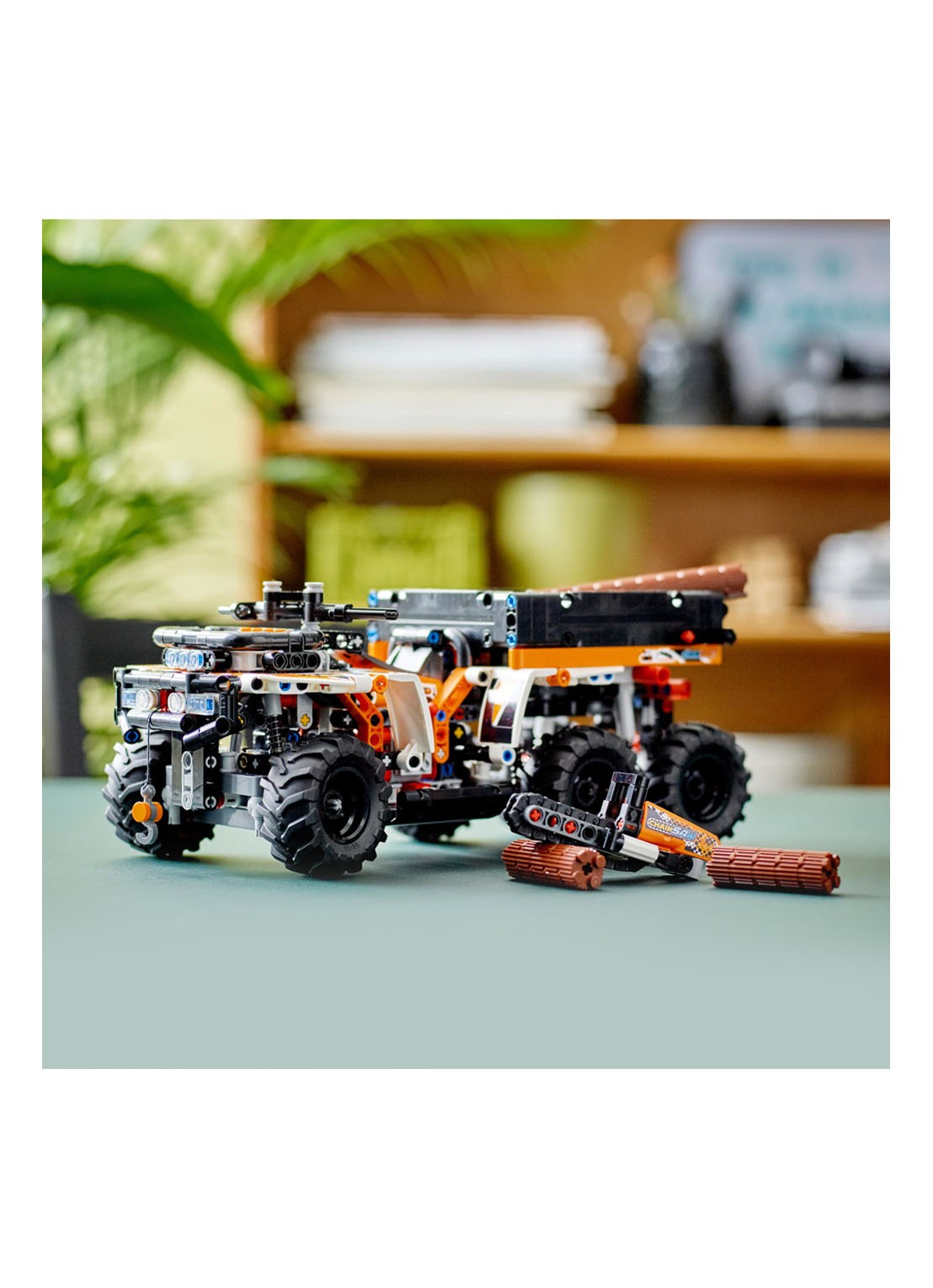 LEGO Technic terreinwagen vrachtwagen set - 42139 - detail 5 multicolor