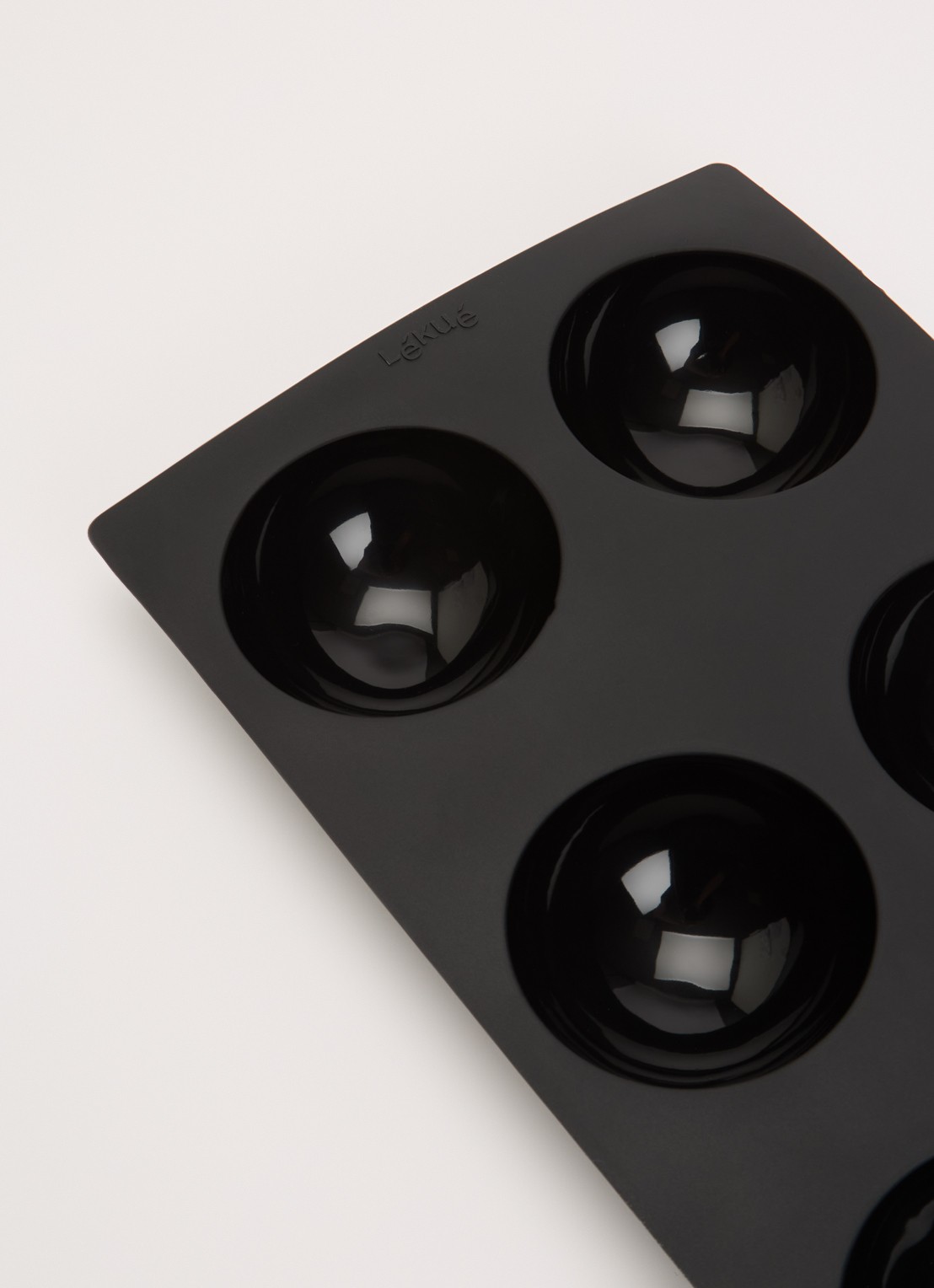 Lékué Bakvorm voor halve bollen 6-vaks - detail zwart