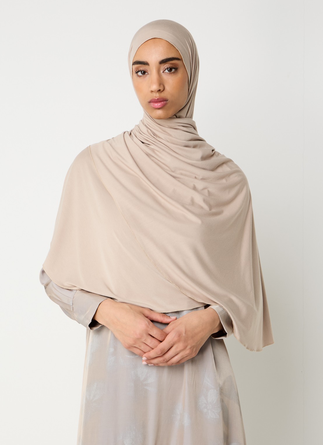 LES Atelier Bamboo Jersey hoofddoek 180 x 82 cm - voorkant 4 taupe
