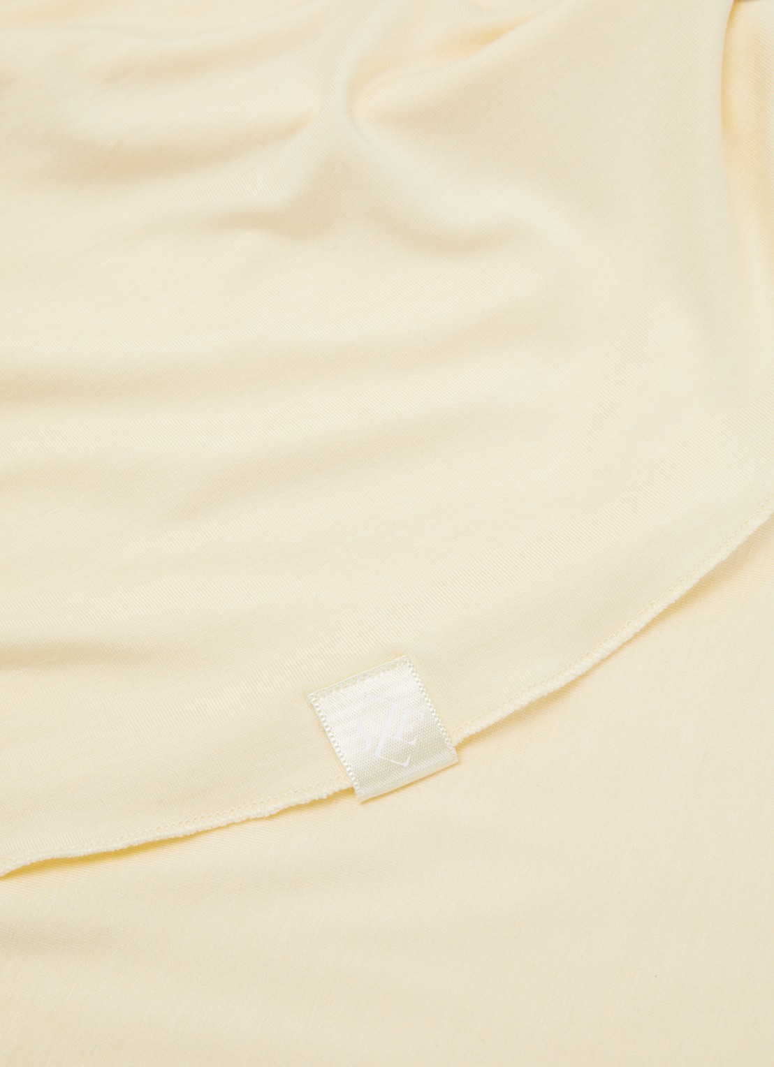 LES Atelier Bamboo Jersey hoofddoek 180 x 82 cm - detail 4 lichtgeel