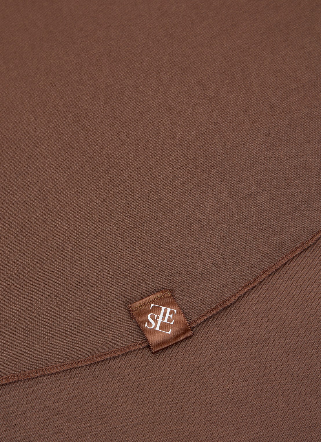 LES Atelier Bamboo Jersey hoofddoek 180 x 82 cm - detail 2 bruin
