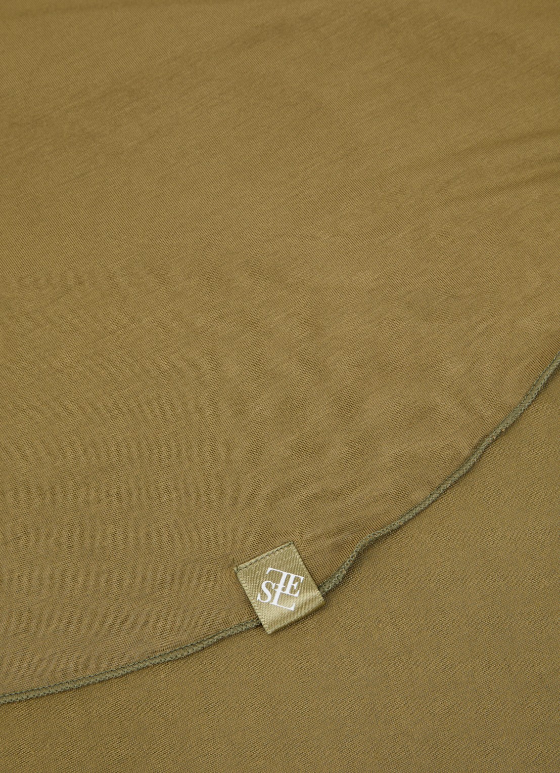LES Atelier Bamboo Jersey hoofddoek 180 x 82 cm - detail 4 olijfgroen