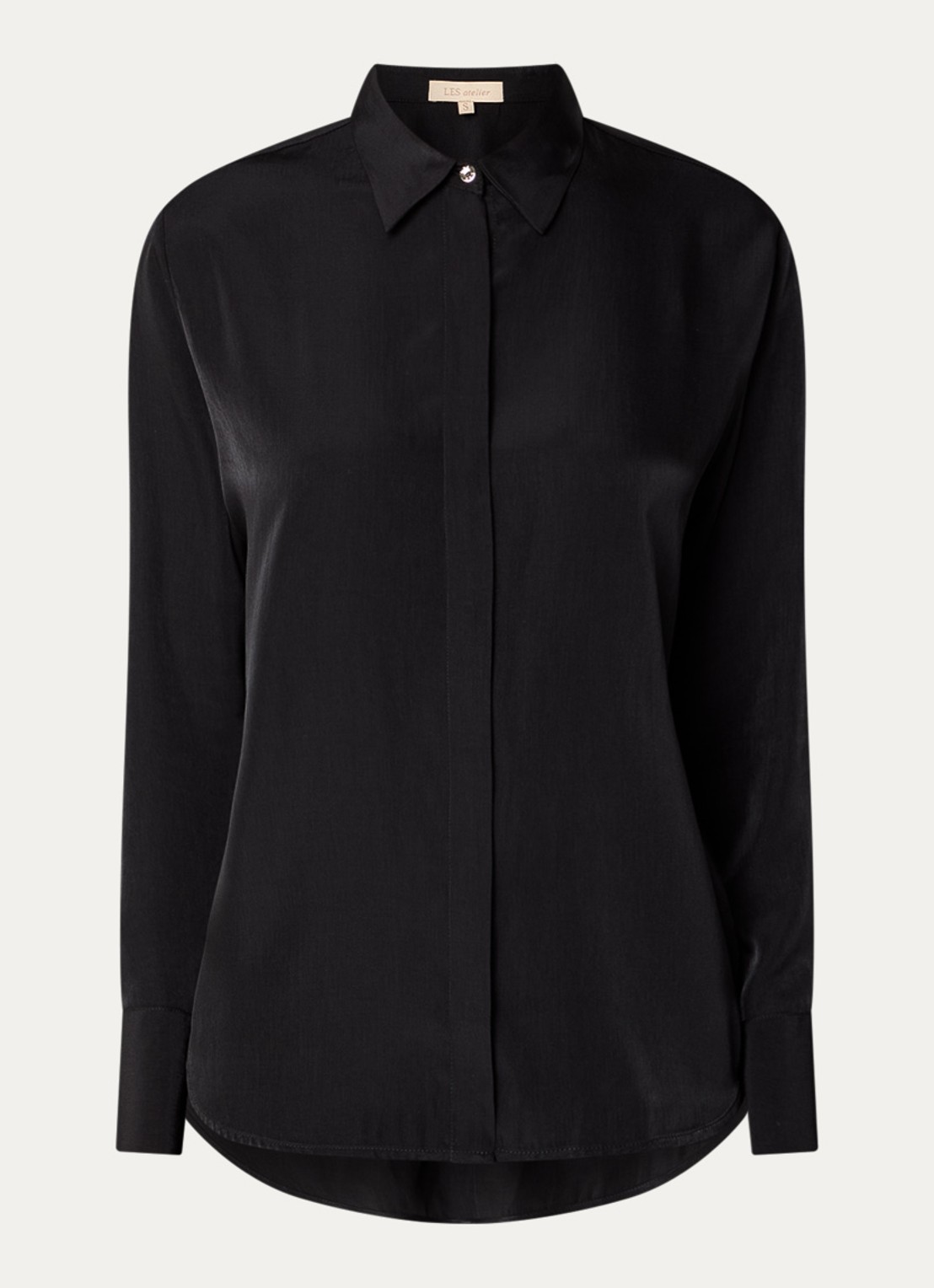LES Atelier Coco blouse met glanzende finish - voorkant 3 zwart