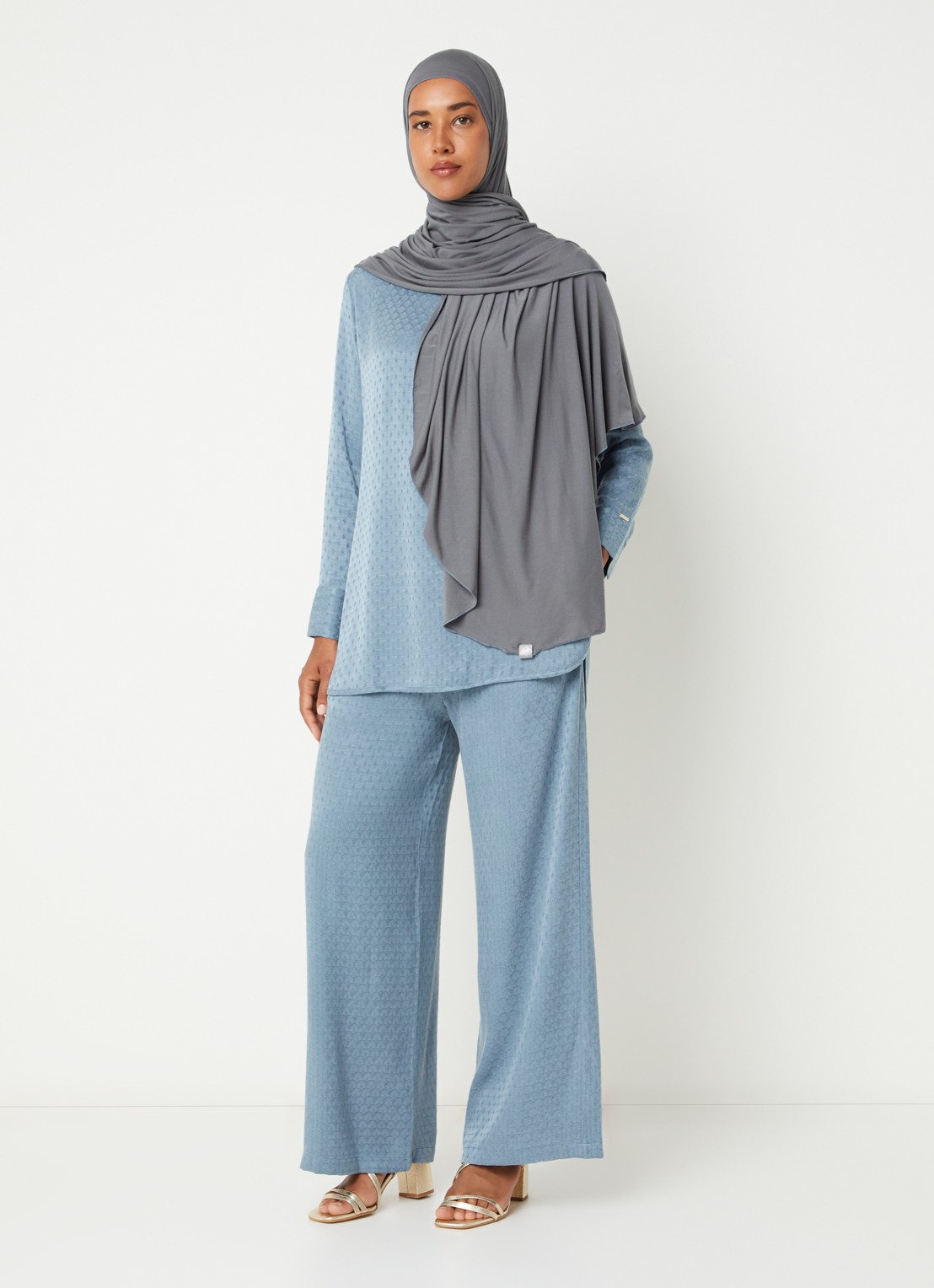 LES Atelier Sana high waist straight fit broek met structuur - voorkant 2 staalblauw