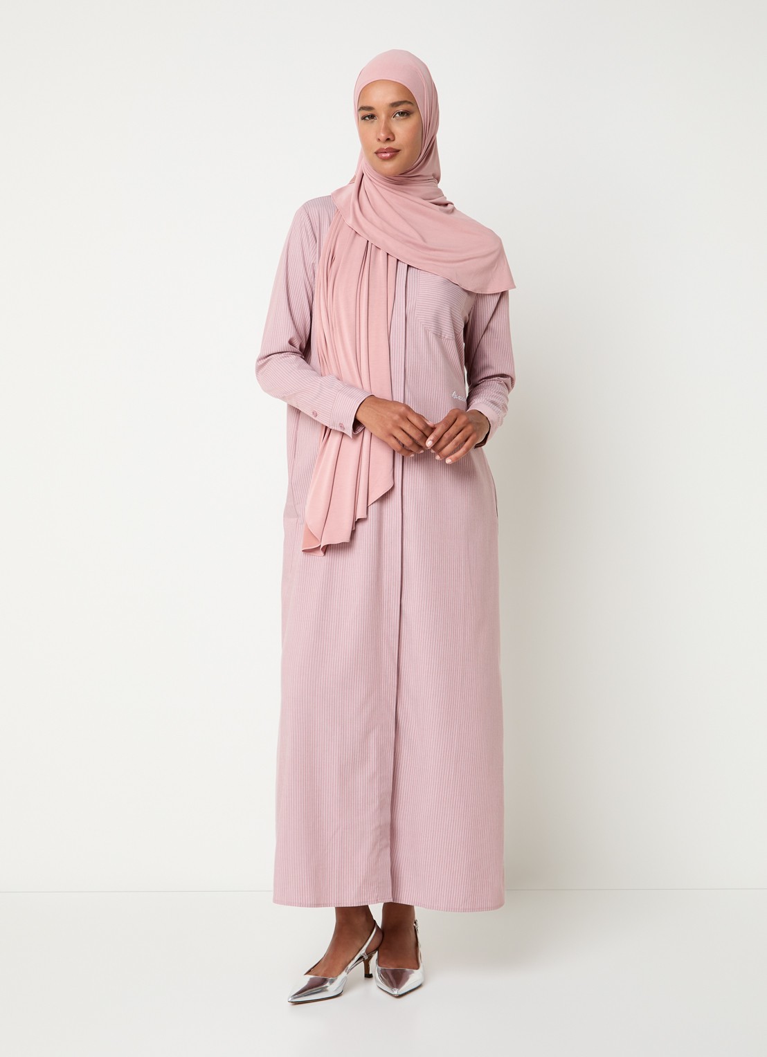 LES Atelier Shey maxi blousejurk met borstzak en stippenprint - detail 2 oudroze