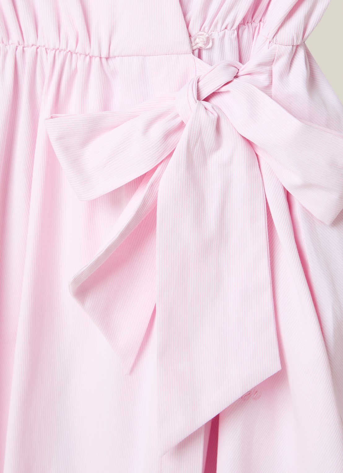 LES Atelier Sofia maxi wikkeljurk met steekzakken - detail 2 roze