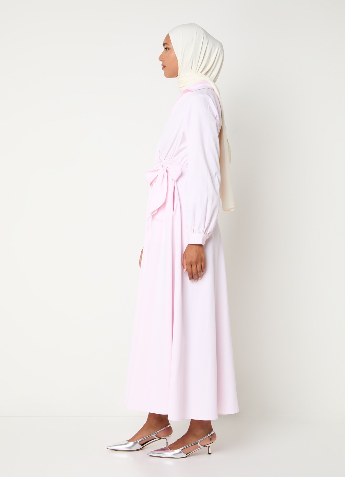 LES Atelier Sofia maxi wikkeljurk met steekzakken - voorkant 4 roze