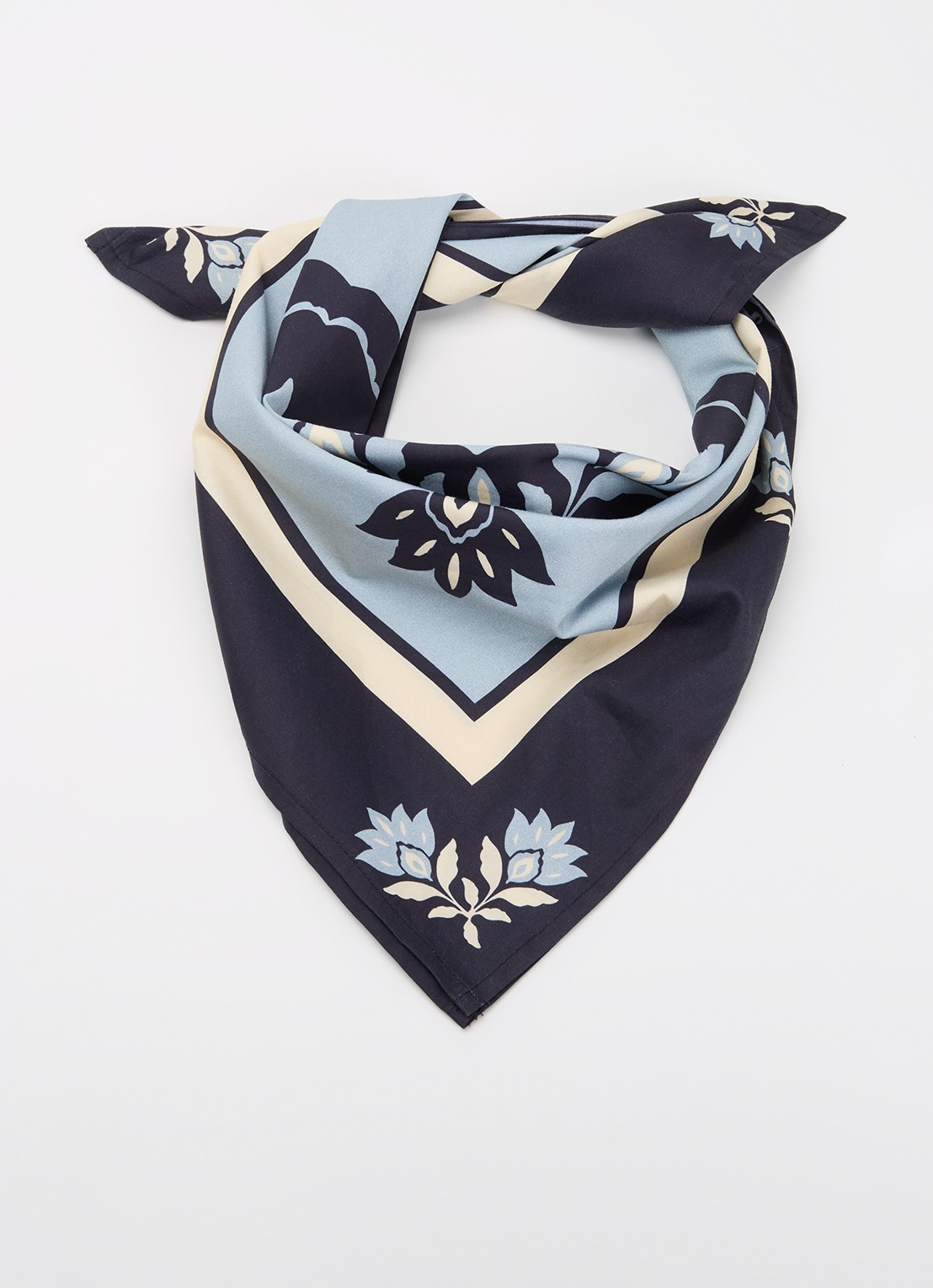Les Deux Arabesque neckerchief sjaal met print 58 x 58 cm - voorkant donkerblauw