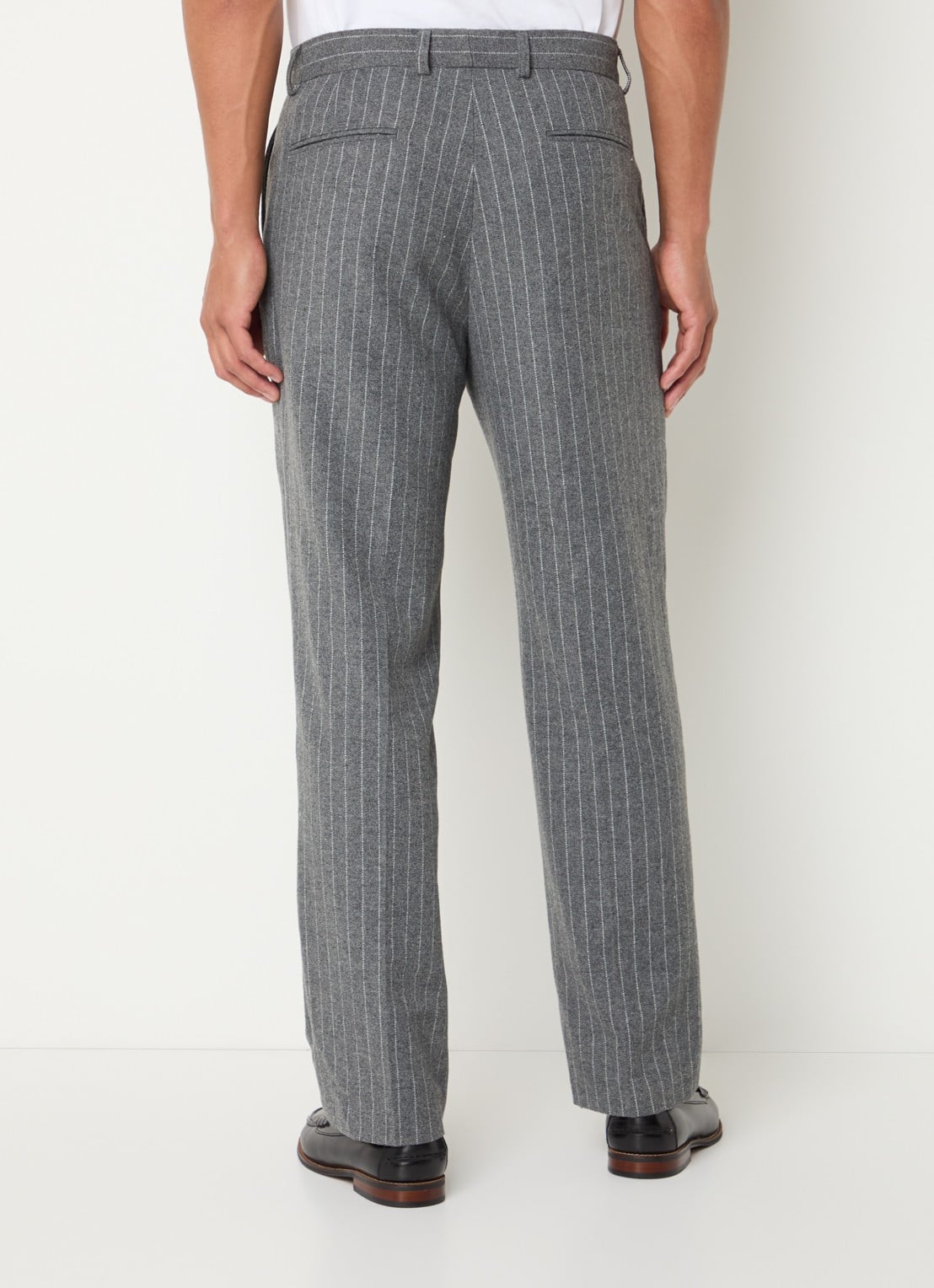 Les Deux Como straight fit pantalon in wolblend met krijtstreep - achterkant grijsmele