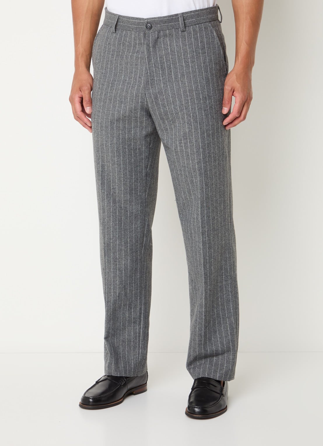 Les Deux Como straight fit pantalon in wolblend met krijtstreep - detail 4 grijsmele