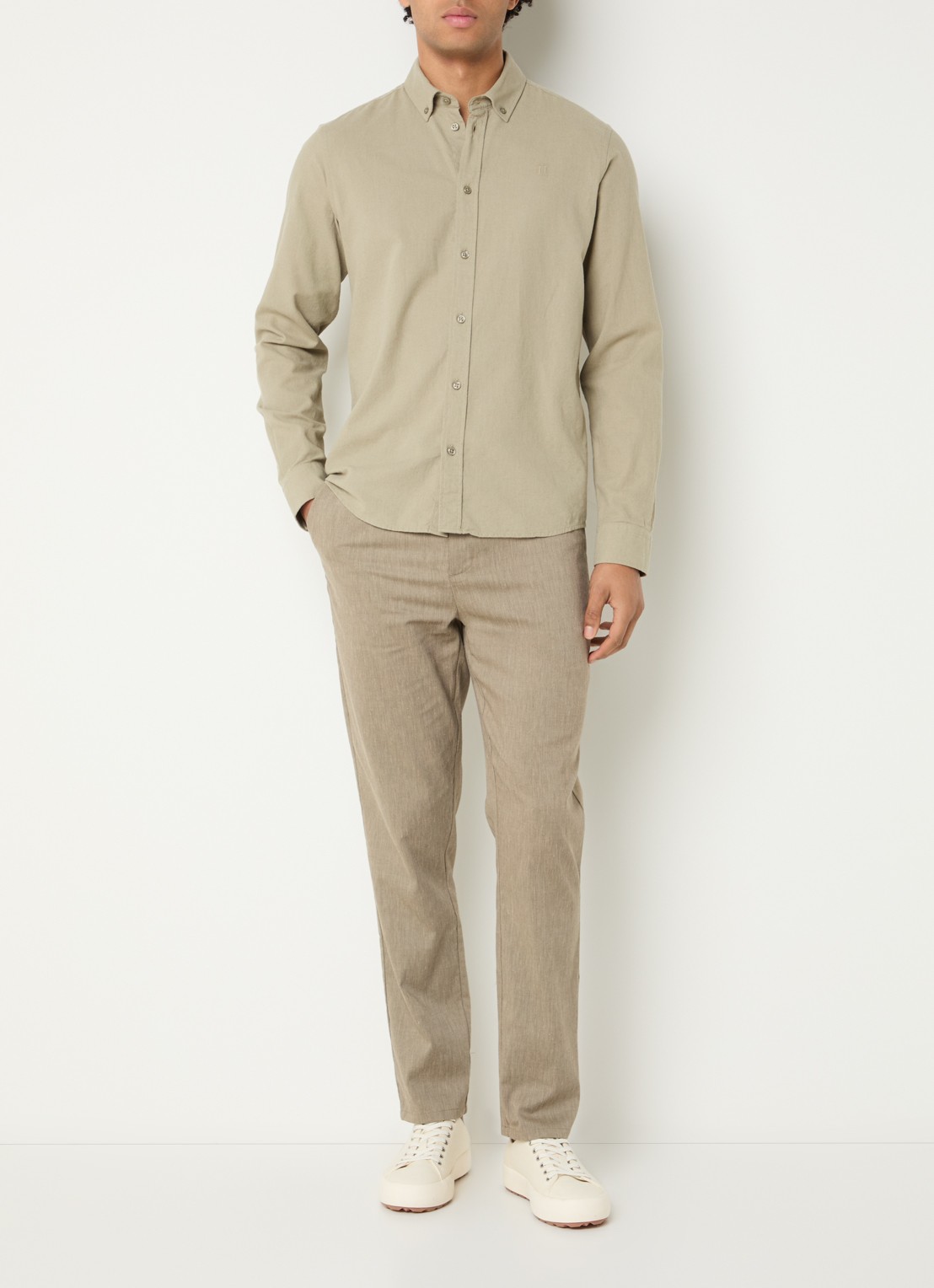 Les Deux Como tapered fit chino in linnnblend met steekzakken - voorkant 2 khaki