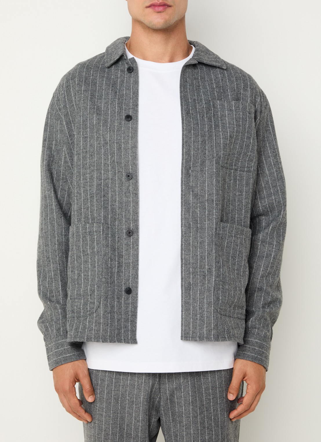 Les Deux Layton regular fit overshirt in wolblend met krijtstreep - detail grijs