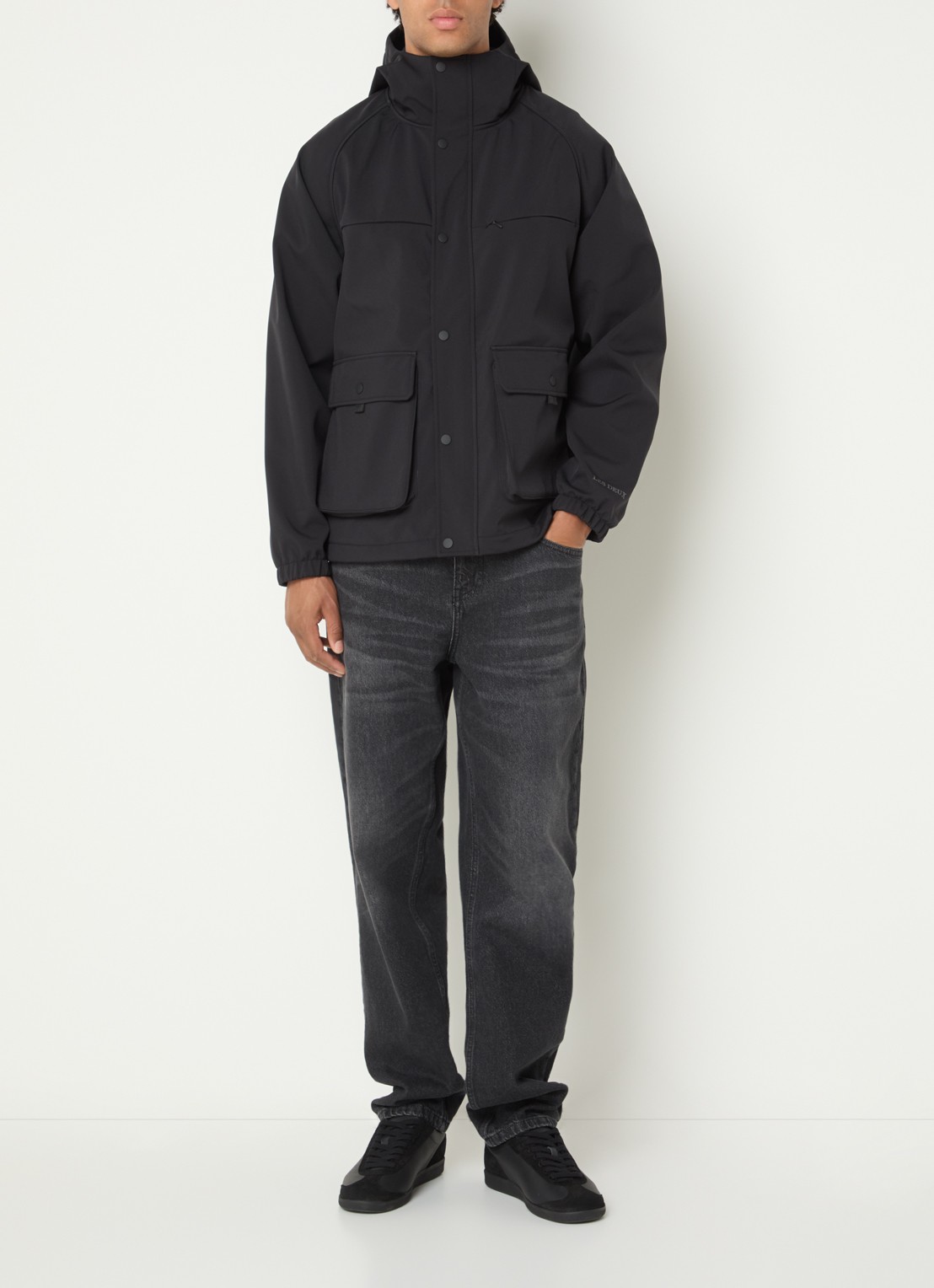 Les Deux Softshell jack met capuchon - voorkant 2 zwart