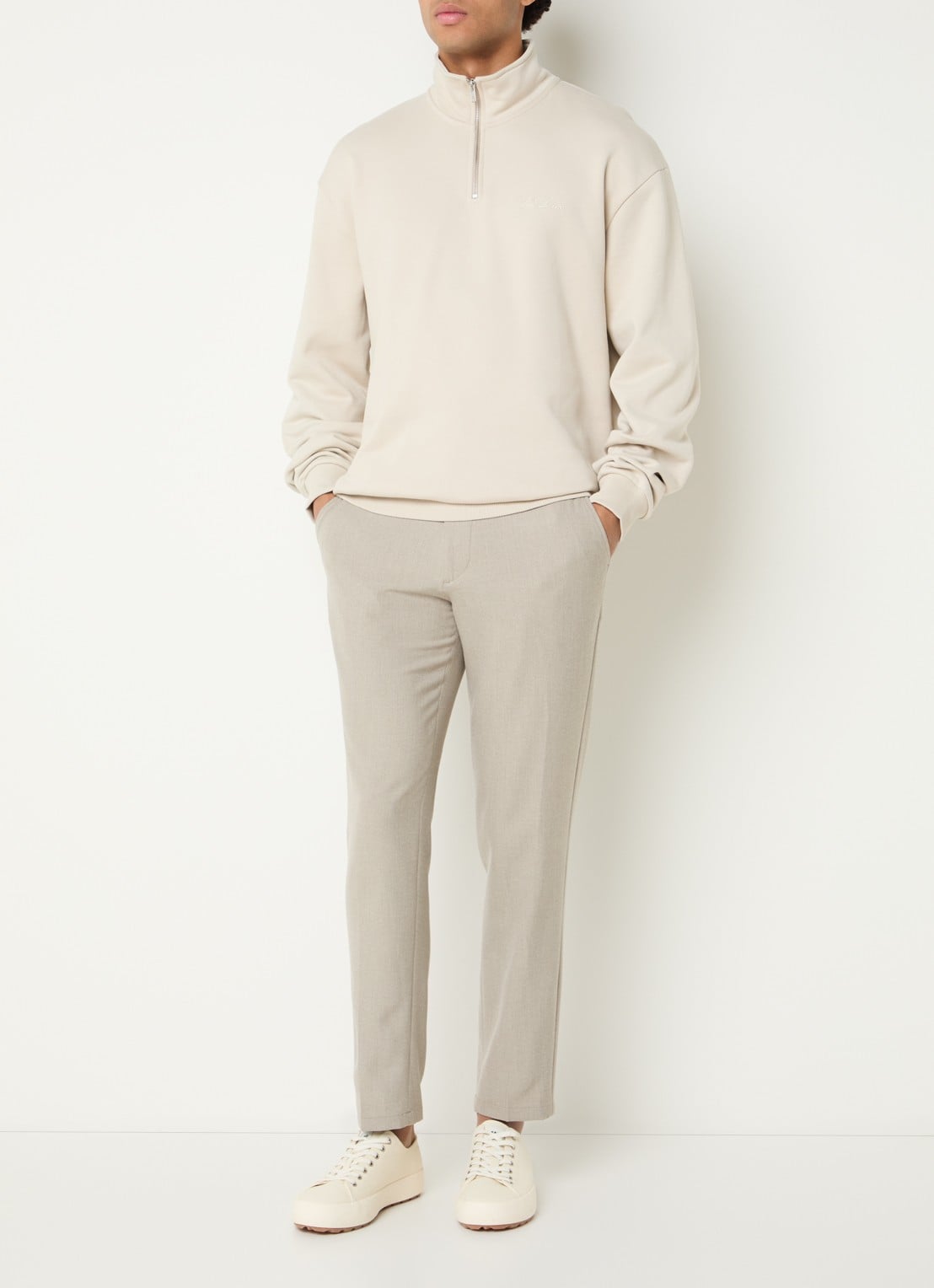 Les Deux Sweater met halve rits en logoborduring - voorkant 3 creme