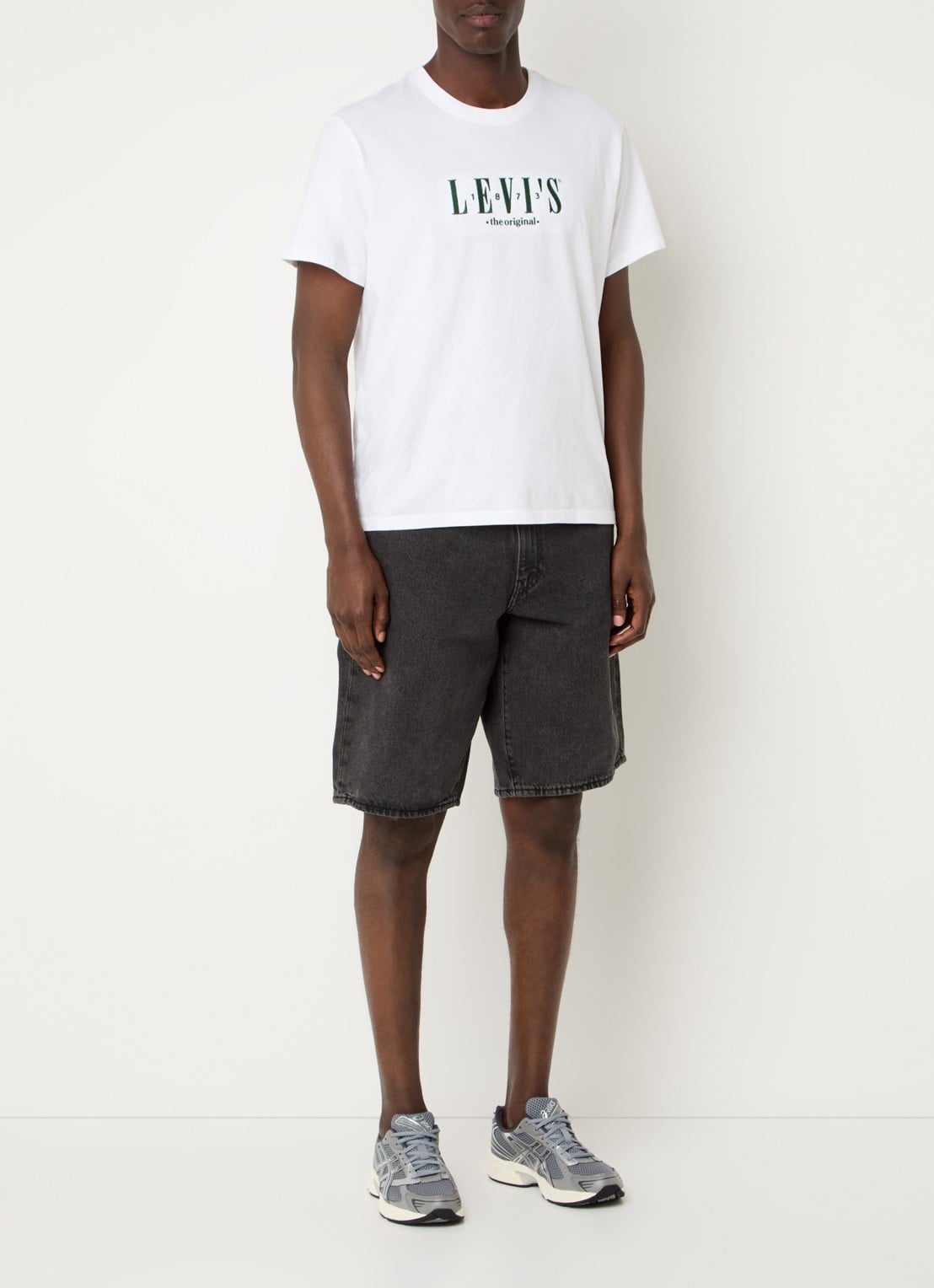 Levi's 478 loose fit korte broek met gekleurde wassing - voorkant 4 zwart