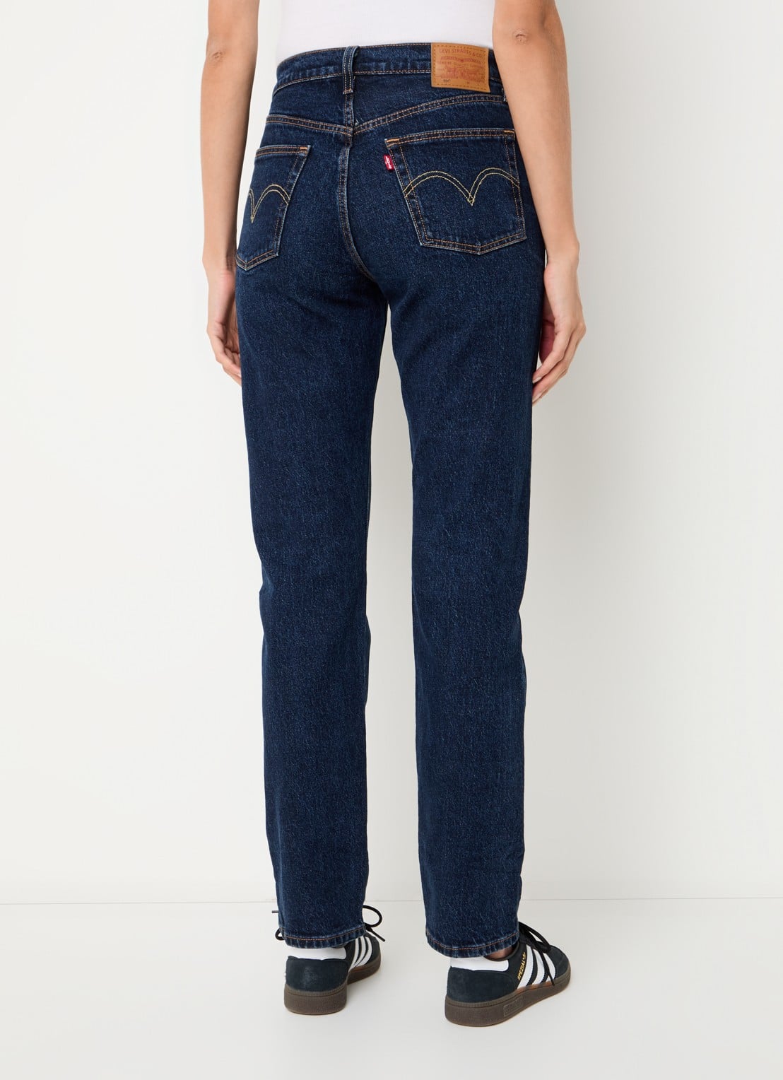 Levi's 501 high waist straight leg jeans met donkere wassing - achterkant indigo