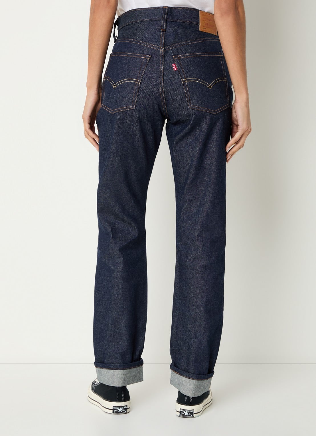 Levi's 501 high waist straight leg jeans met donkere wassing - achterkant indigo