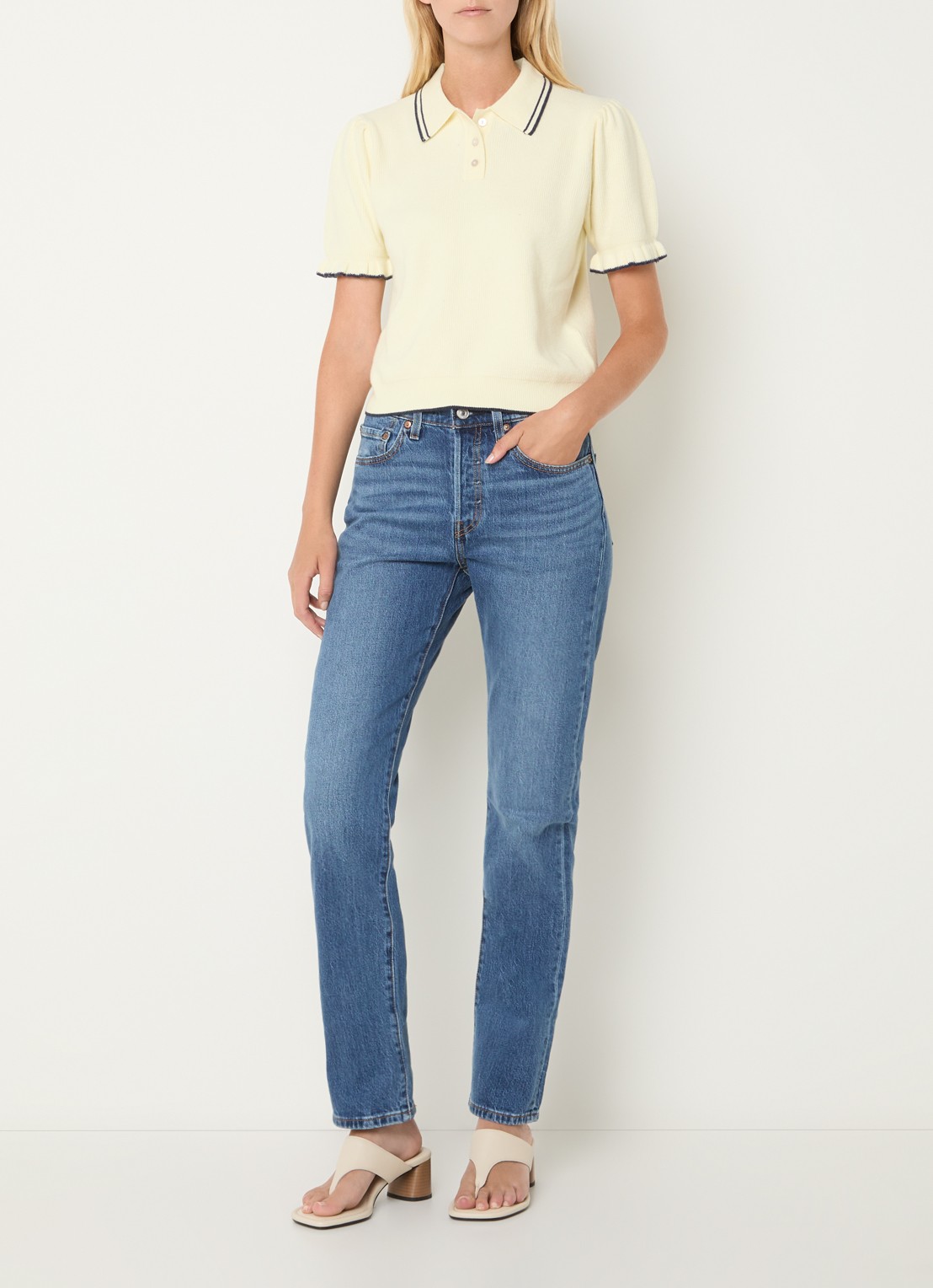 Levi's 501 slim fit jeans met medium wassing - voorkant 2 indigo