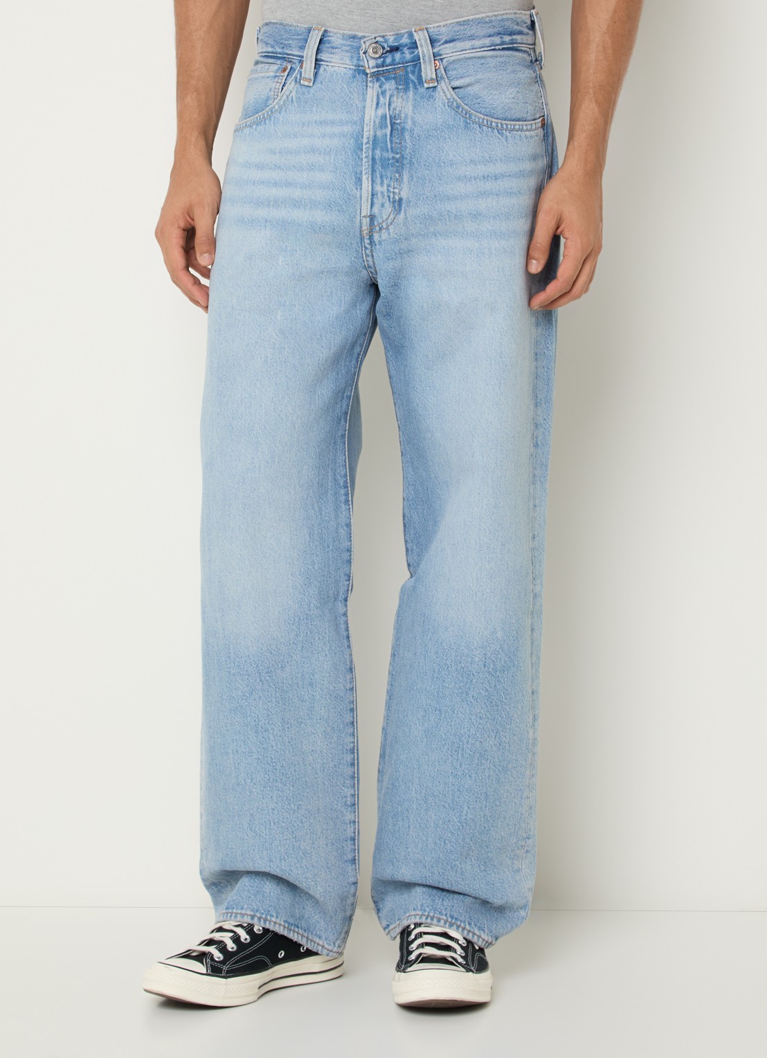 Levi's 501 Straight fit jeans met lichte wassing en steekzakken - detail indigo