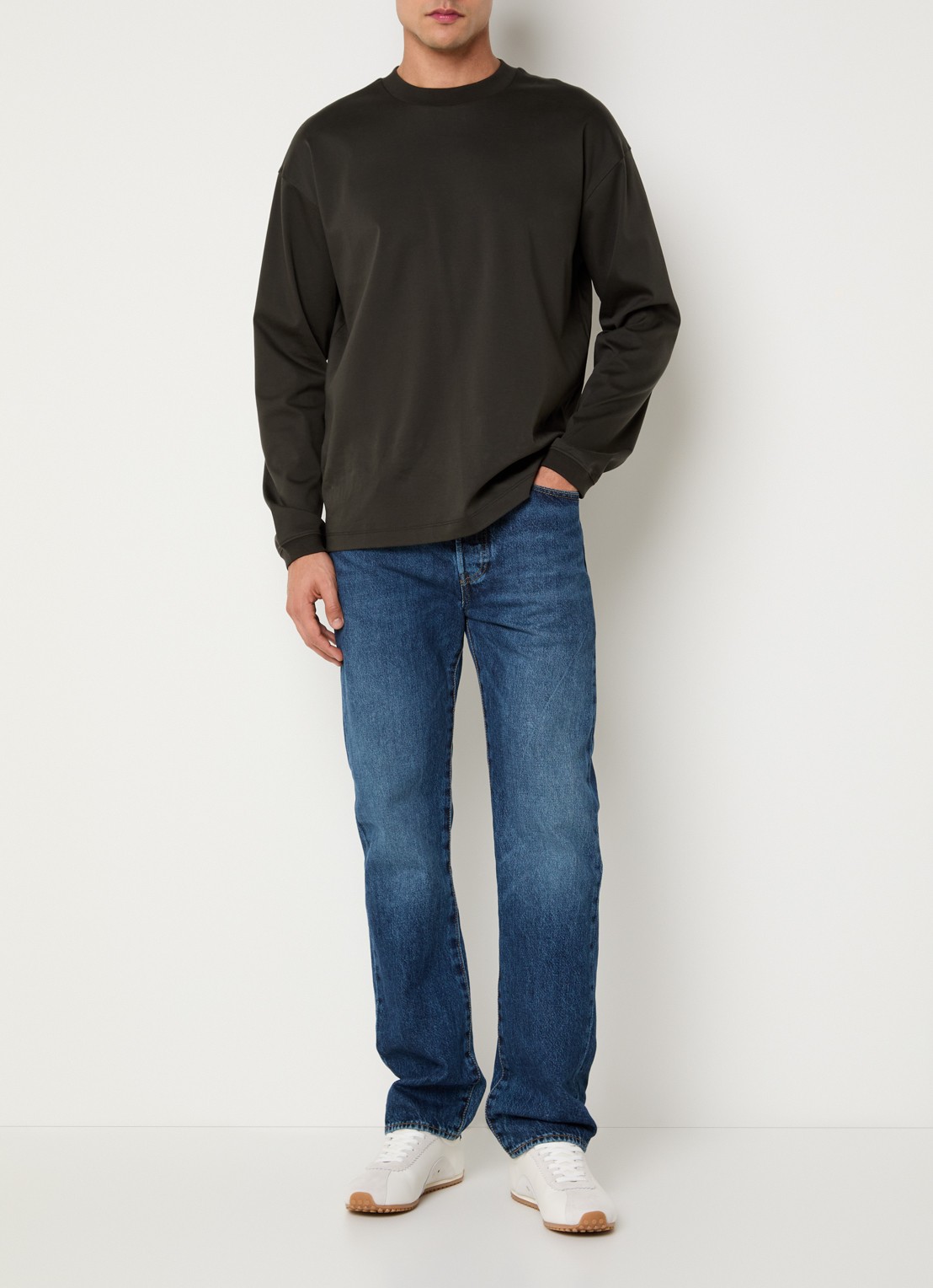 Levi's 501 straight leg jeans met medium wassing - voorkant 3 indigo