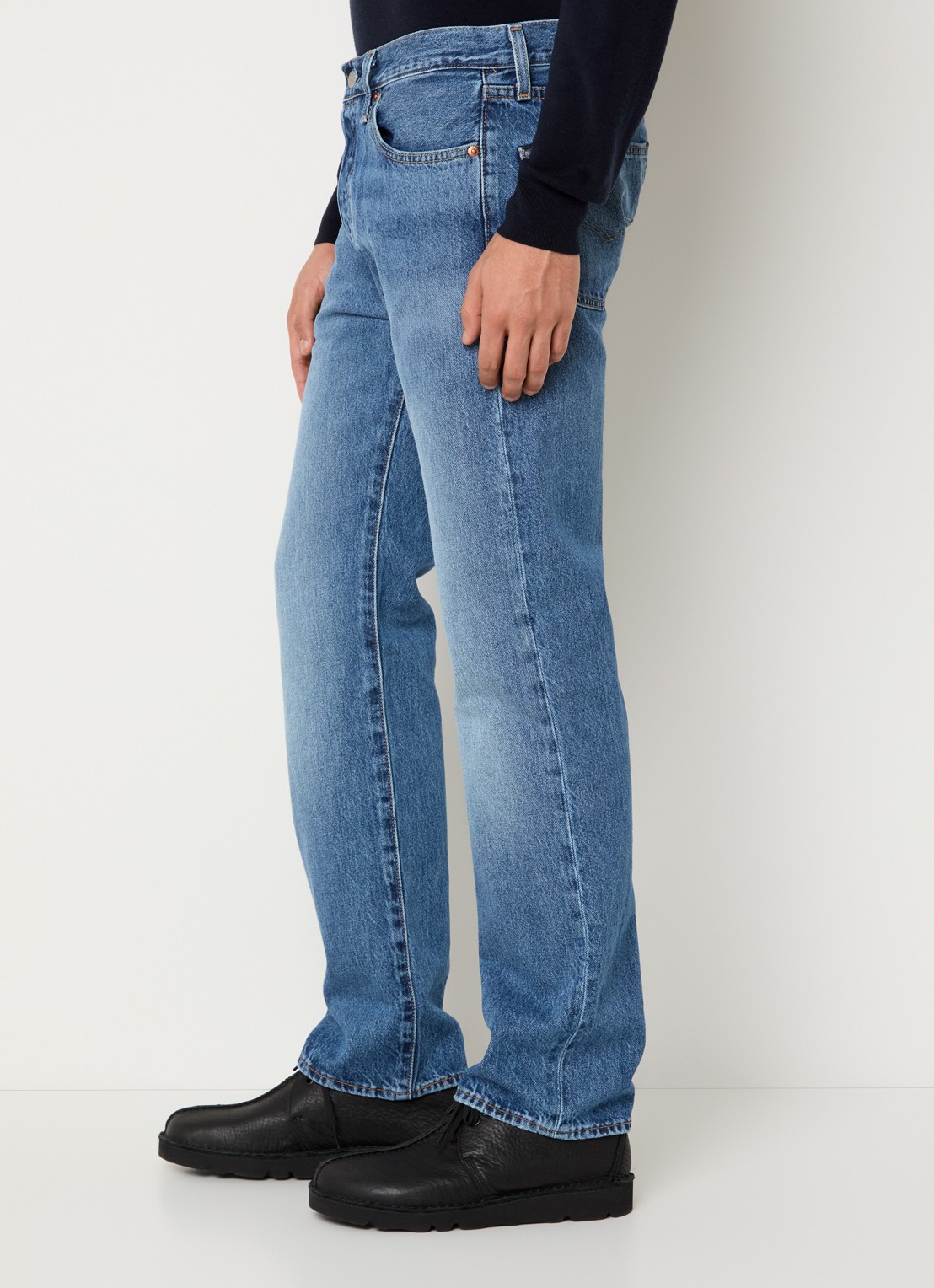 Levi's 501 straight leg jeans met medium wassing - detail 5 indigo