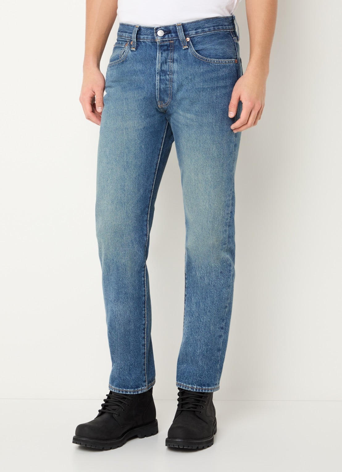 Levi's 501 straight leg jeans met medium wassing - detail 2 indigo