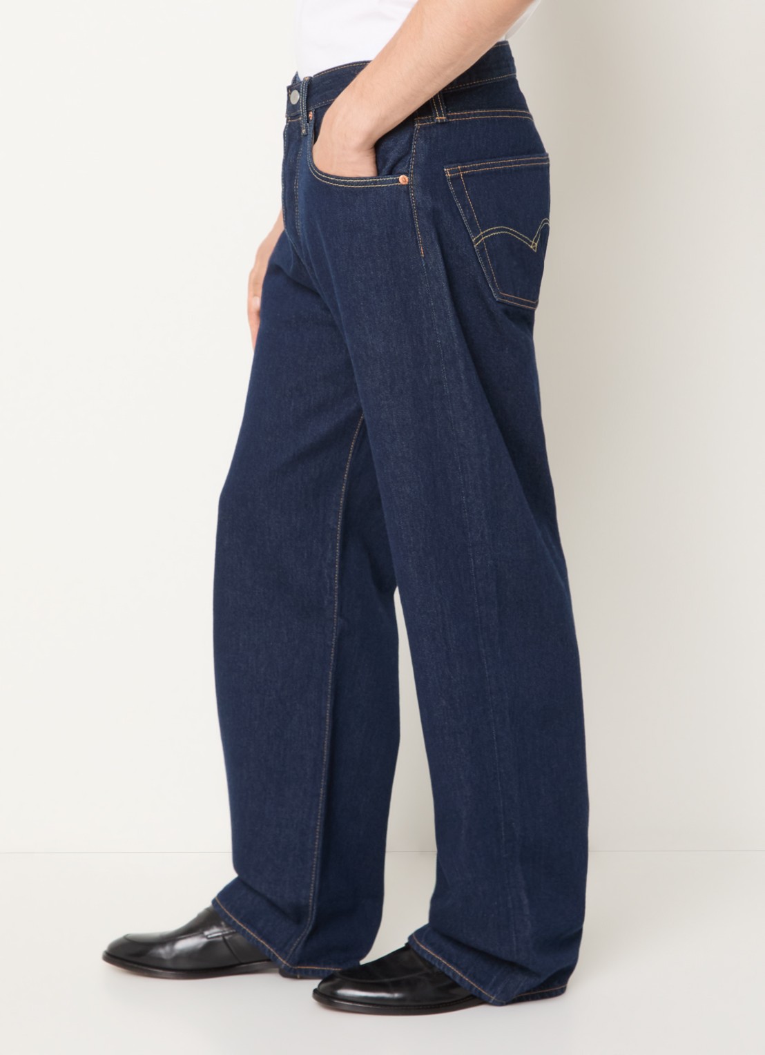 Levi's 501 wide leg jeans met donkere wassing  - detail 3 indigo